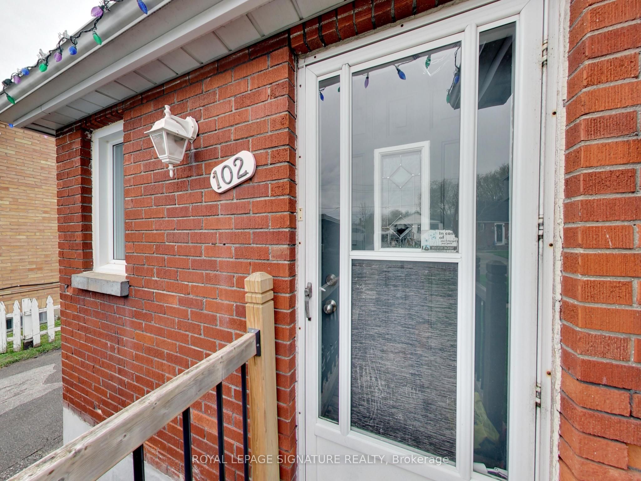 102 Central Park Boulevard N, Oshawa, ON L1G 5Y5 photo 5