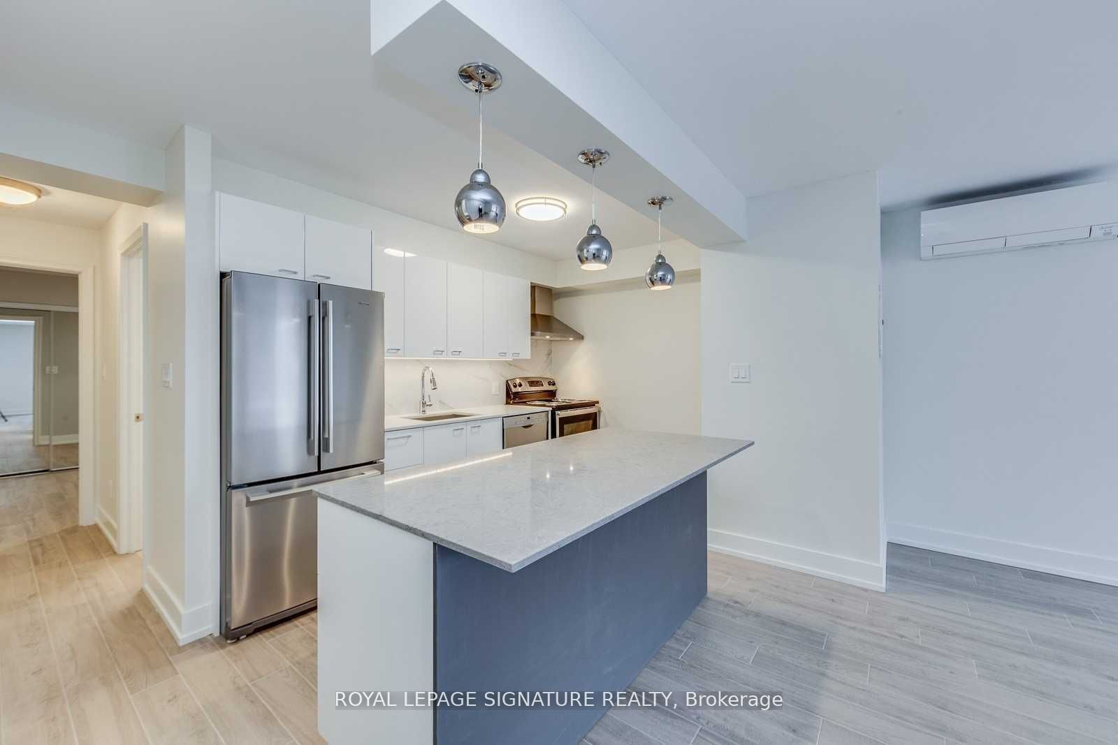 1089 Broadview Avenue 2, Toronto, ON M4K 2S4 photo 2