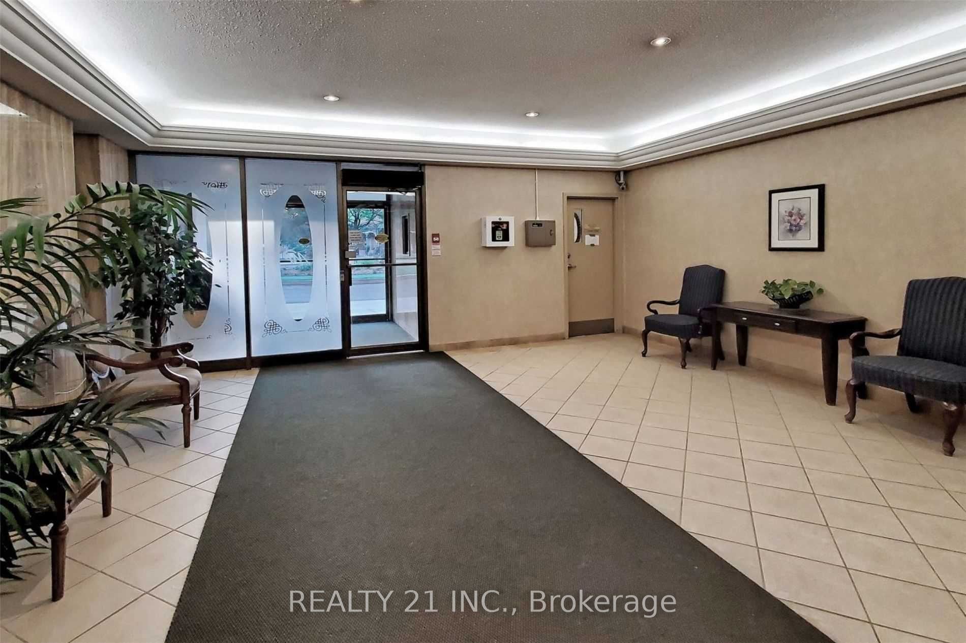 121 Trudelle Street 1709, Toronto, ON M1J 3K4 photo 3