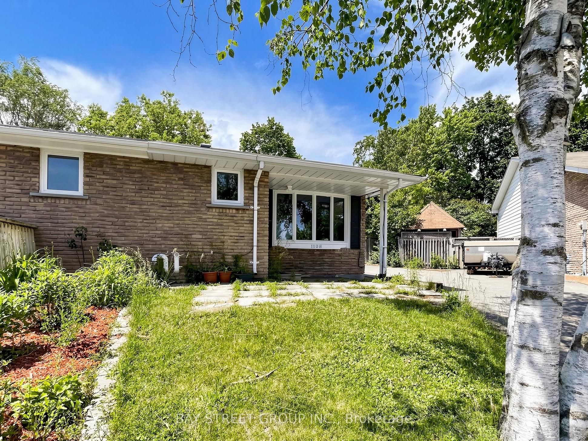 1108 Valley Court, Oshawa, ON L1J 3M5 photo 4