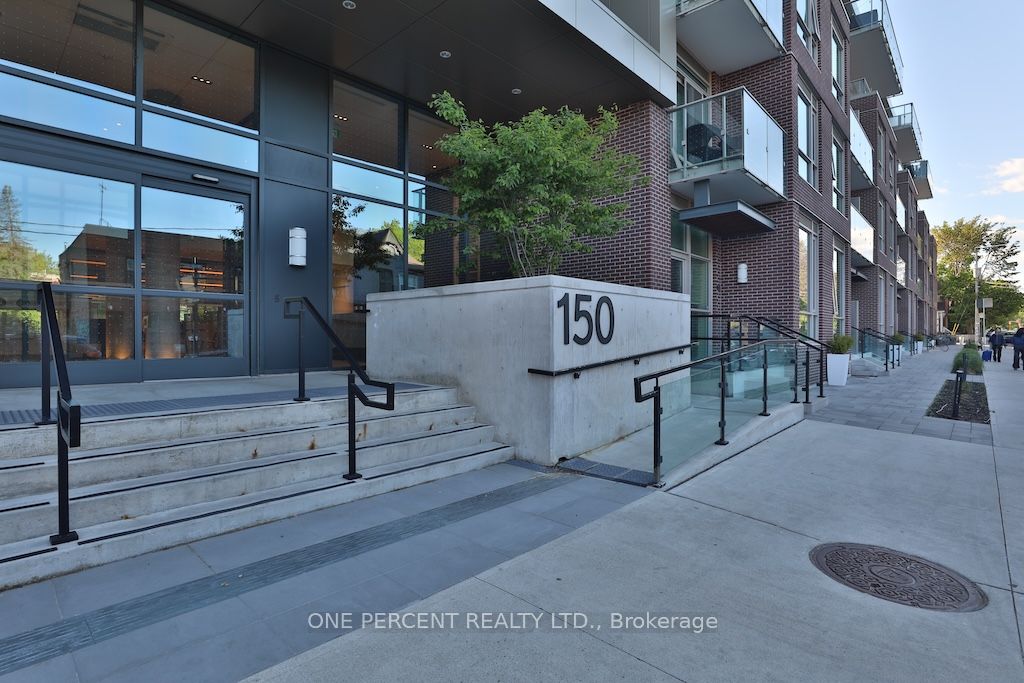 150 Logan Avenue 329, Toronto, ON M4M 0E4 photo 3