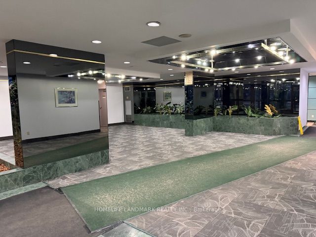 80 Alton Towers Circle 106, Toronto, ON M1V 5E8 photo 2