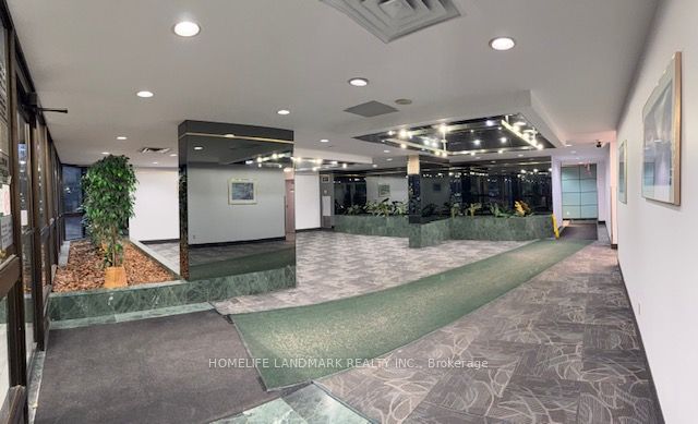 80 Alton Towers Circle 106, Toronto, ON M1V 5E8 photo 3
