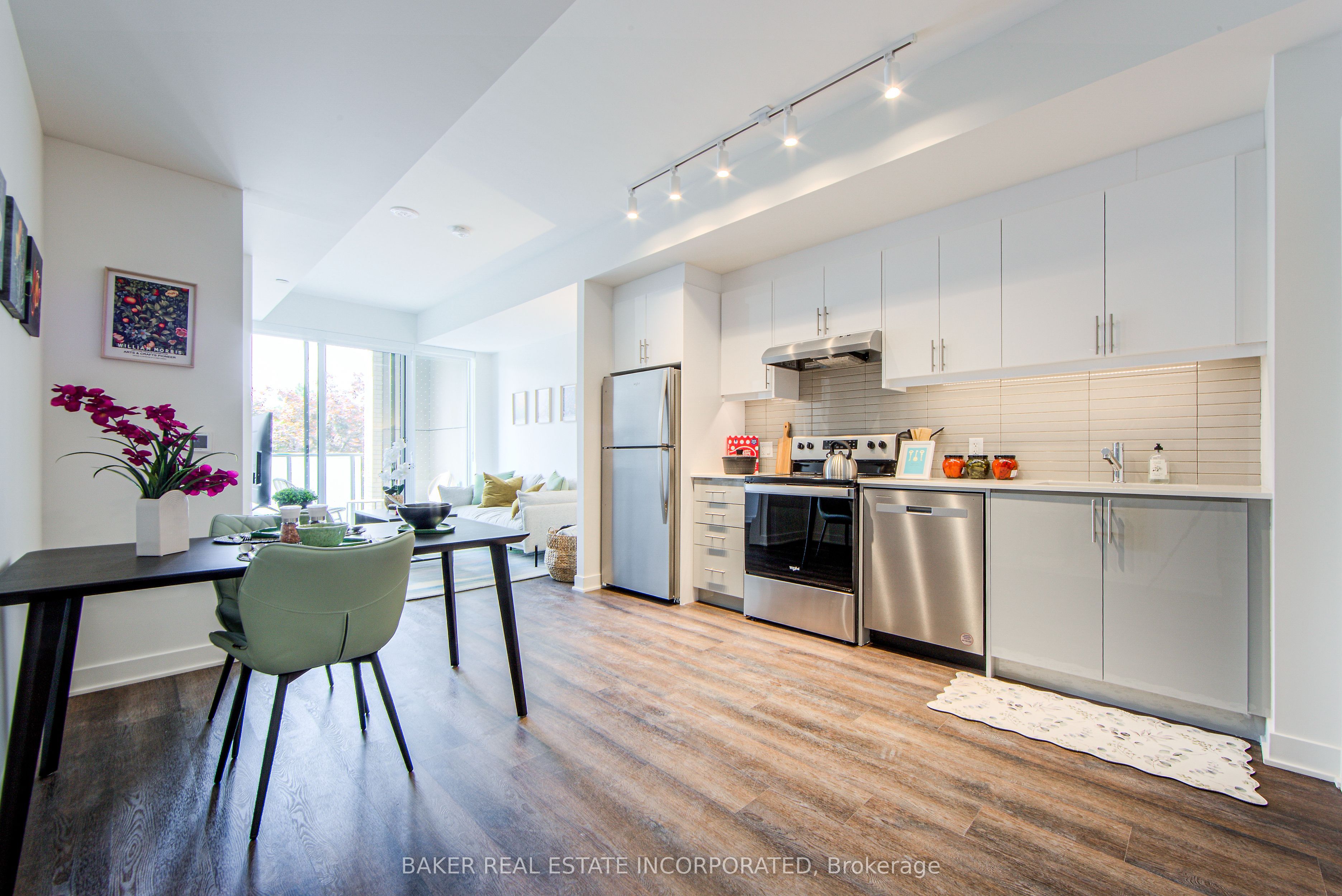 3030 Pharmacy Avenue 1127, Toronto, ON M1W 2N7