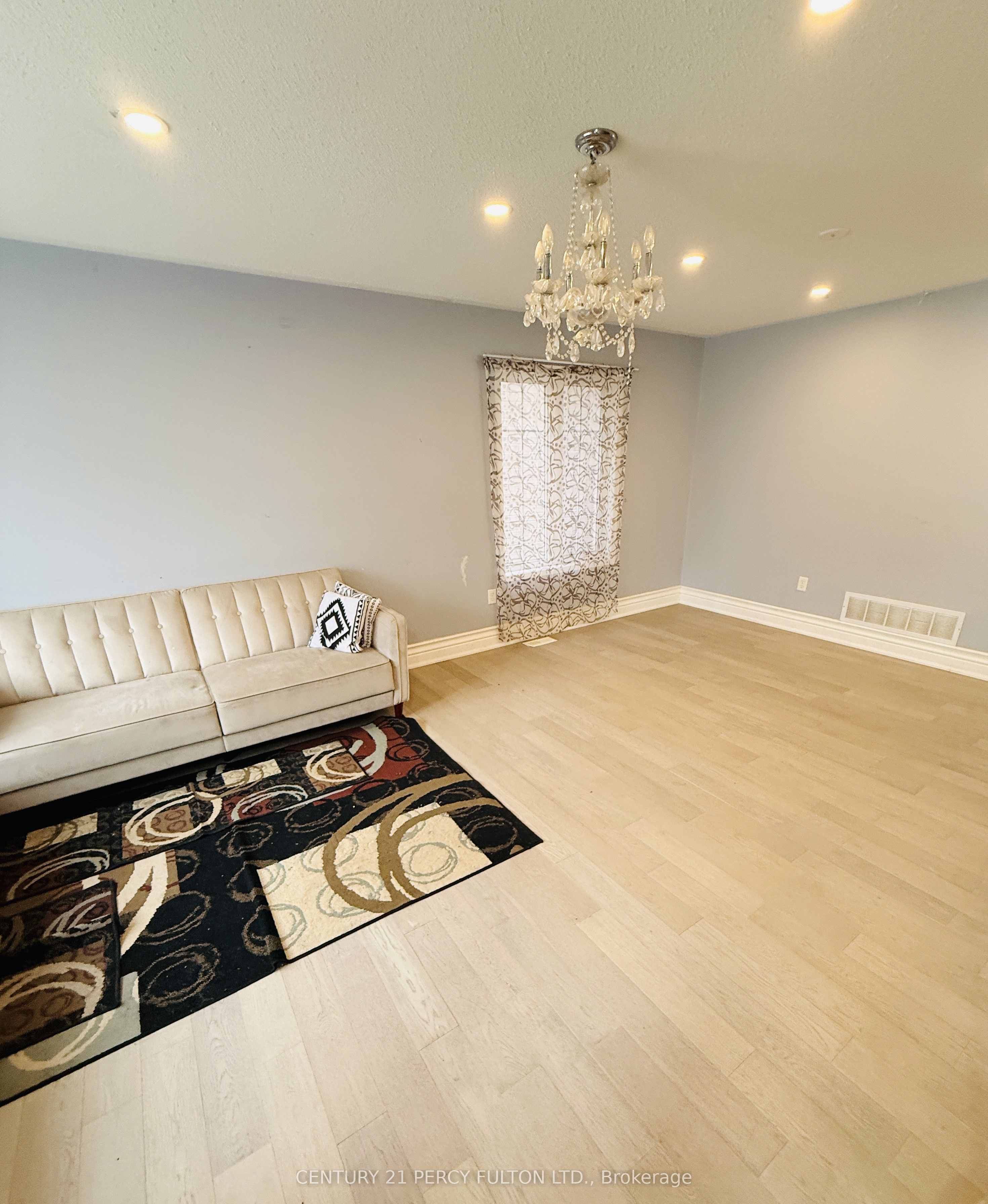 15 Armitage Crescent, Ajax, ON L1T 4G6 photo 3