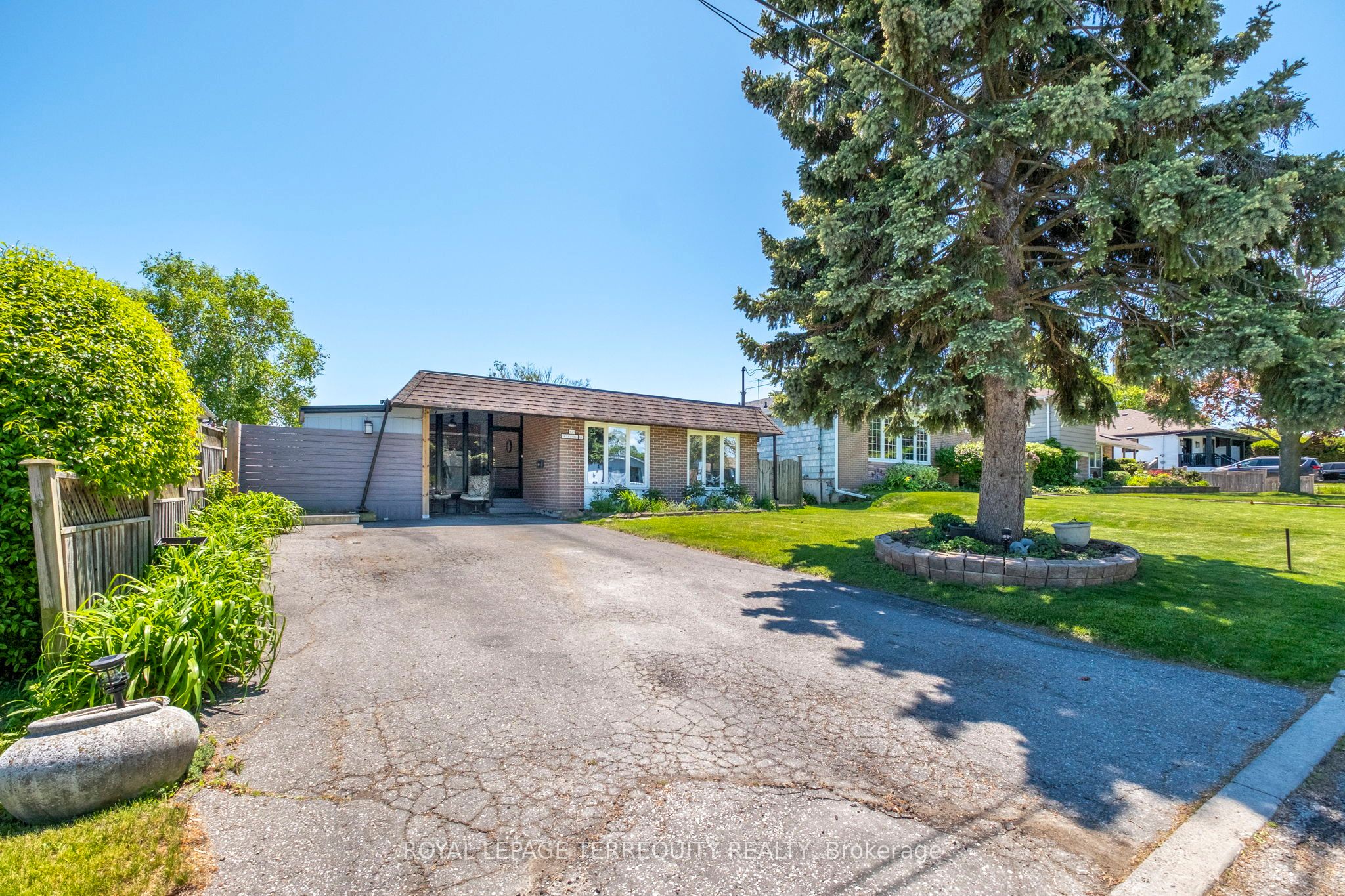 971 Oklahoma Drive, Pickering, ON L1W 2H8 photo 3