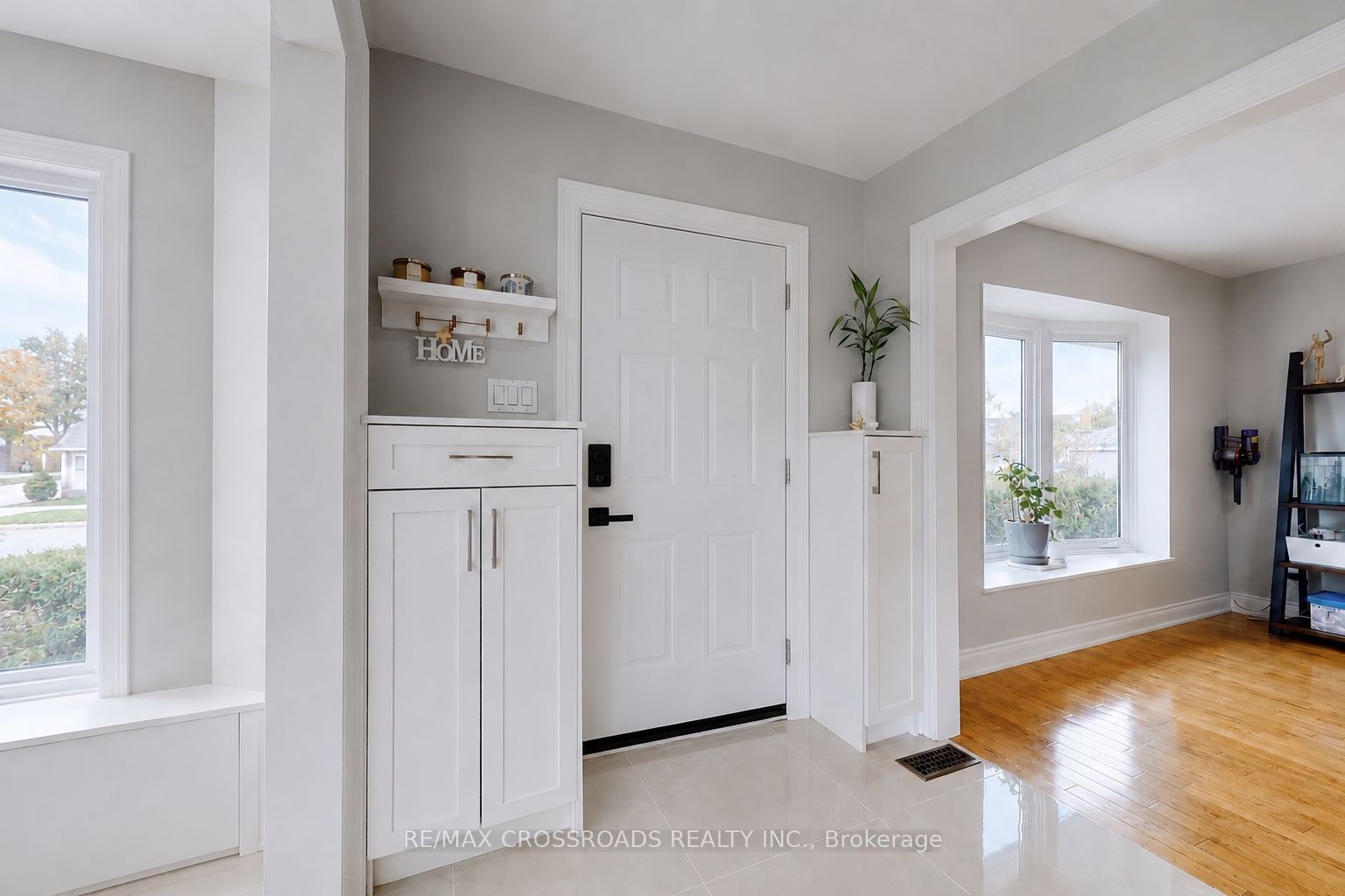 49 King Louis Crescent, Toronto, ON M1T 2X1 photo 3