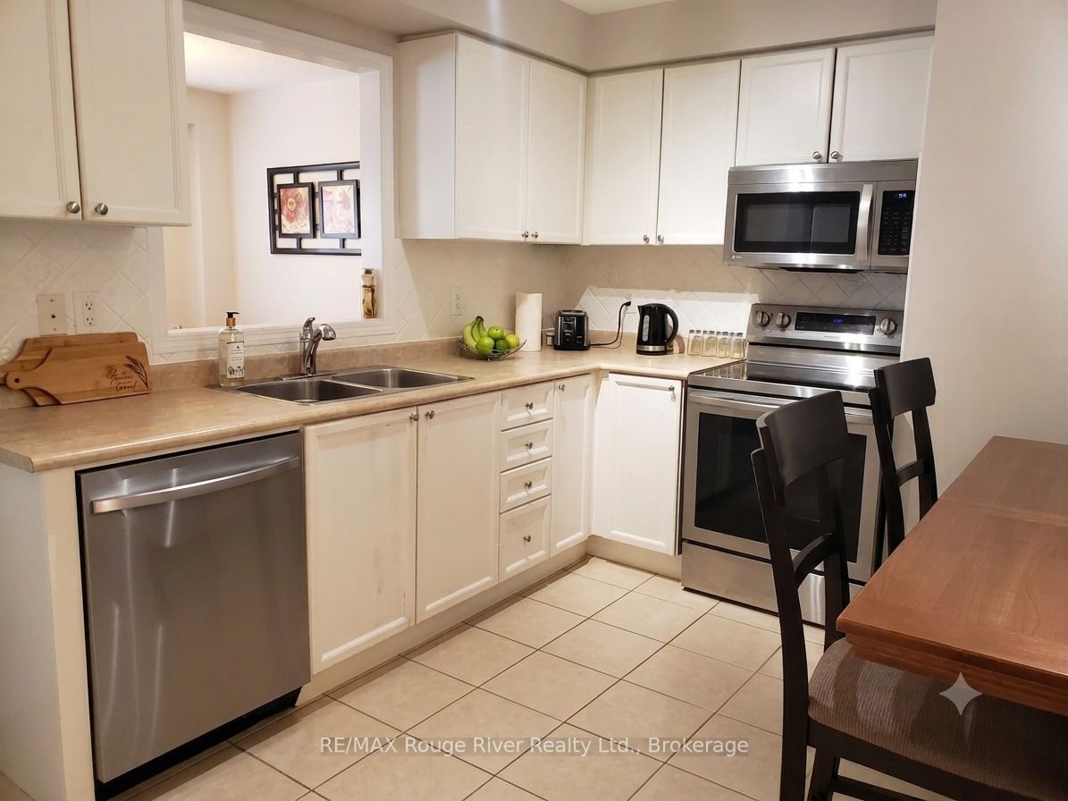 115 Kirkland Place, Whitby, ON L1P 1W9 photo 5