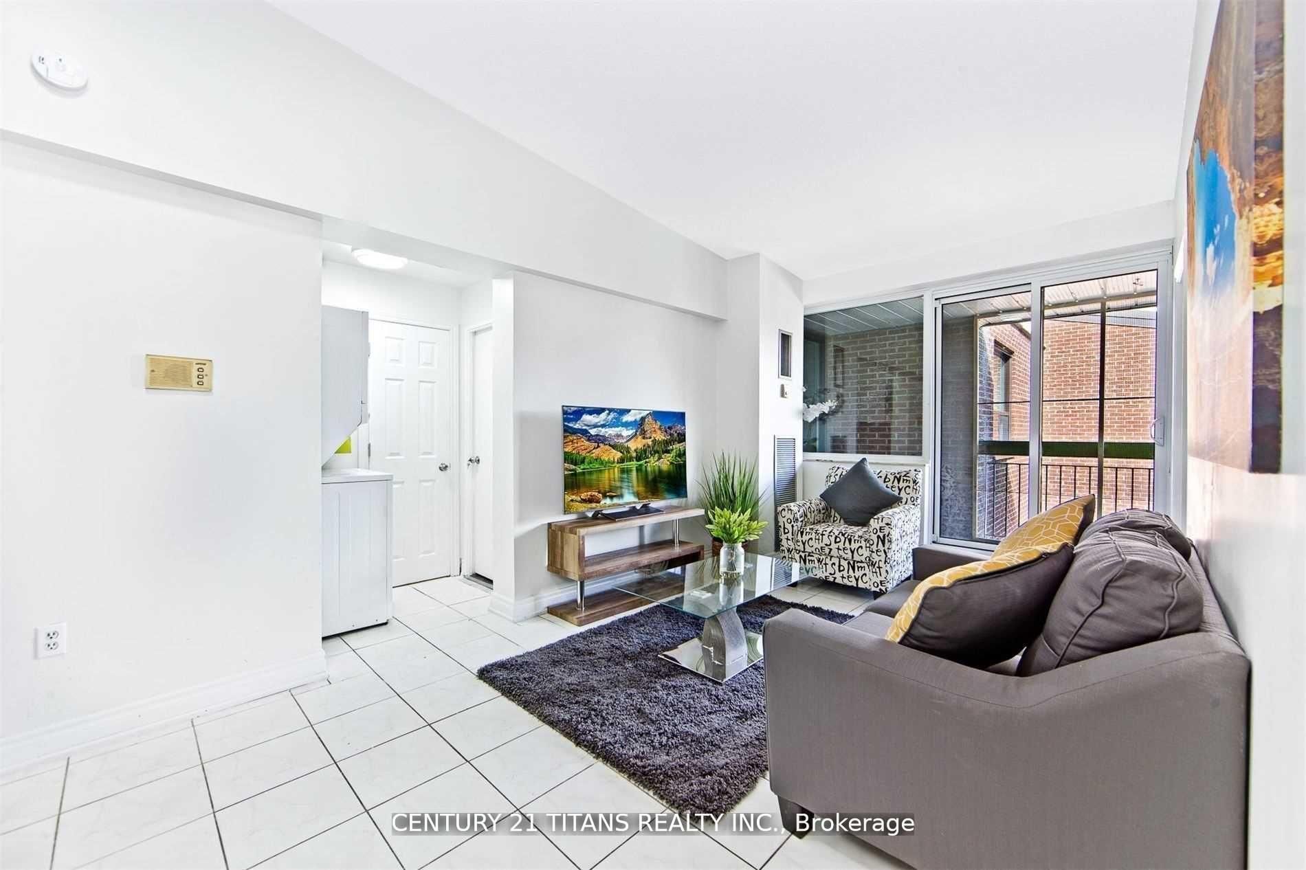 4064 Lawrence Avenue E #510, Toronto, ON M1E 4V6 photo 2