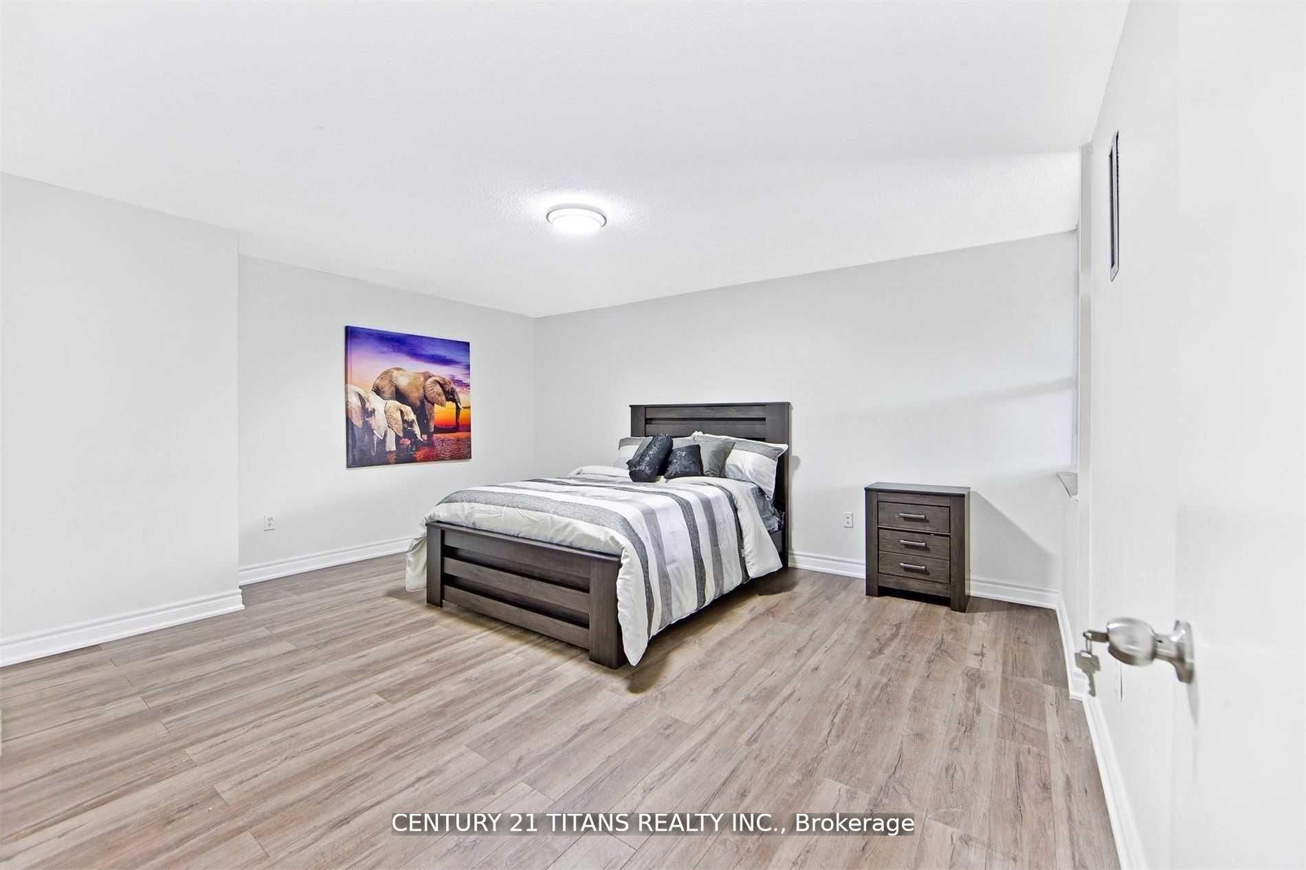 4064 Lawrence Avenue E #510, Toronto, ON M1E 4V6 photo 3