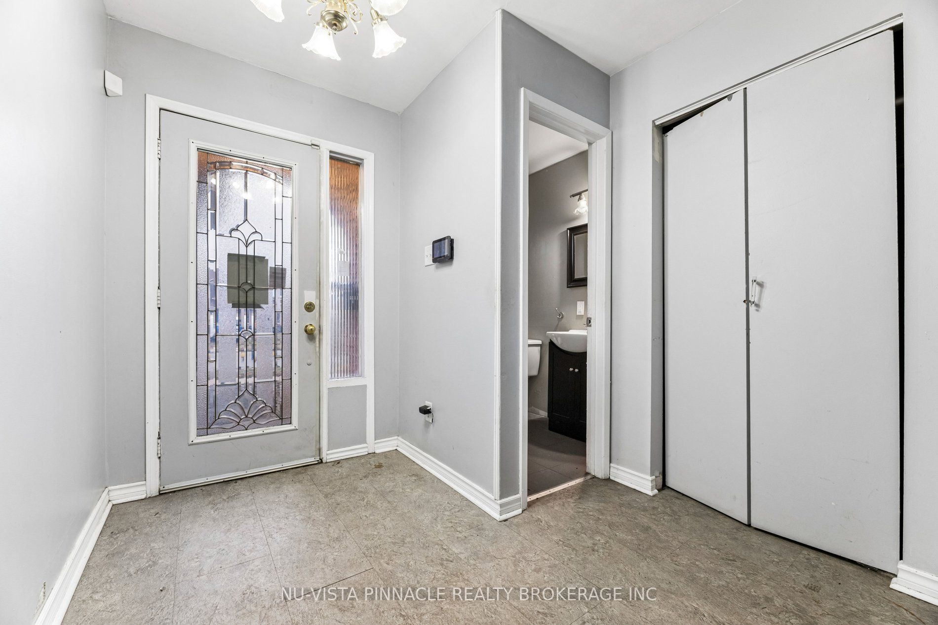 1627 Alwin Circle, Pickering, ON L1V 2W1 photo 3
