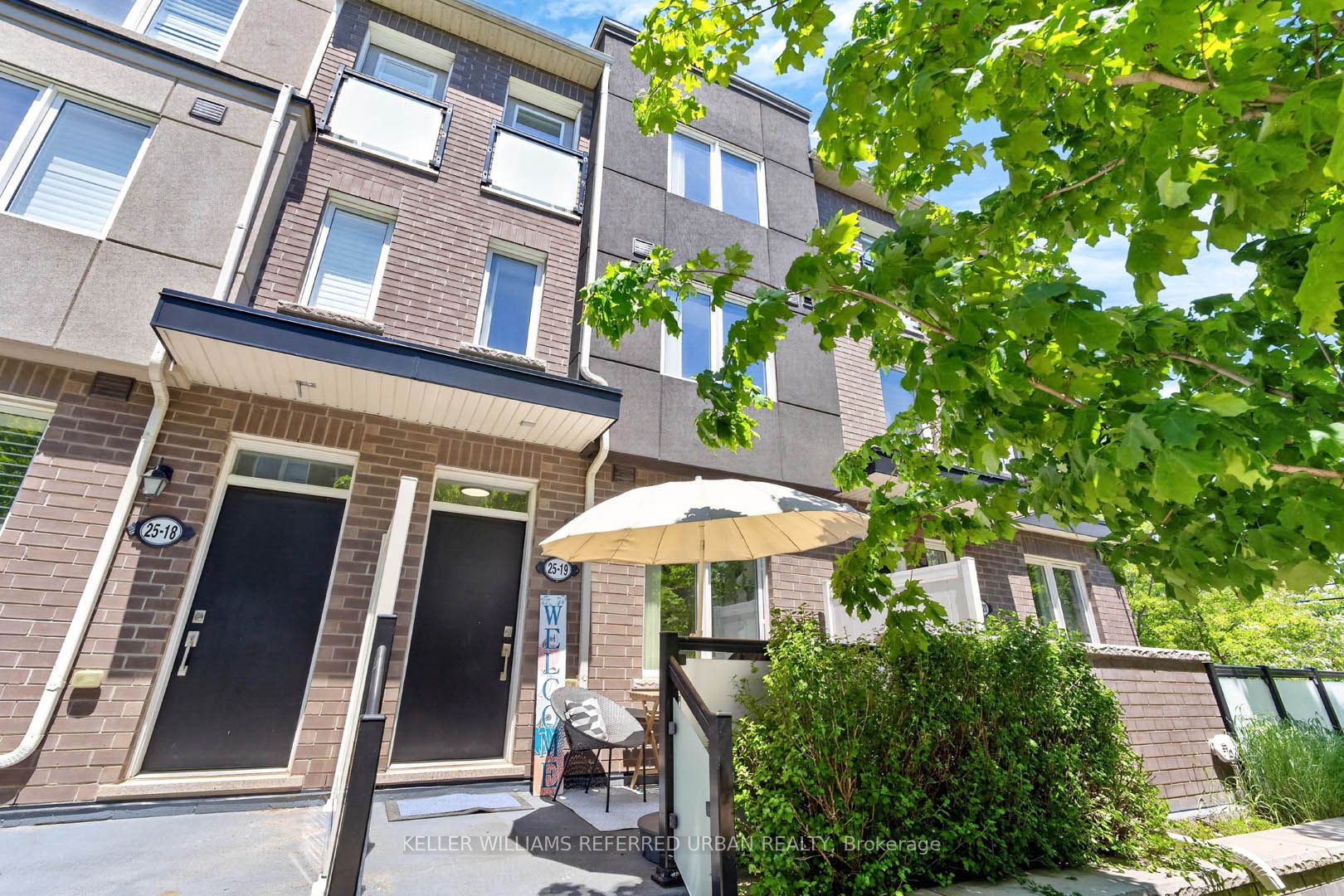 25 Heron Park Place 19, Toronto, ON M1E 0B8 photo 2