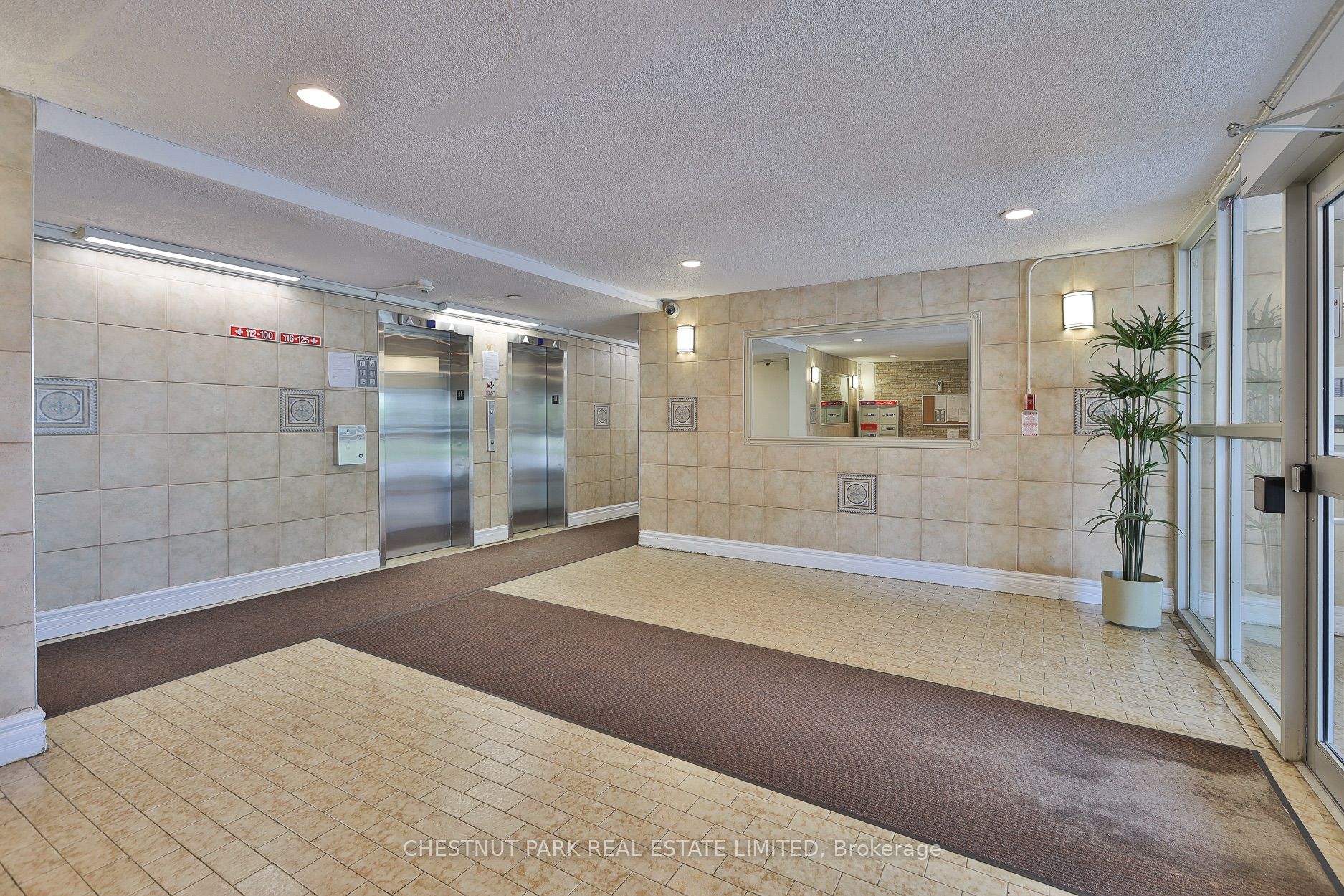 888 Glen Street 525, Oshawa, ON L1J 5Z4 photo 2