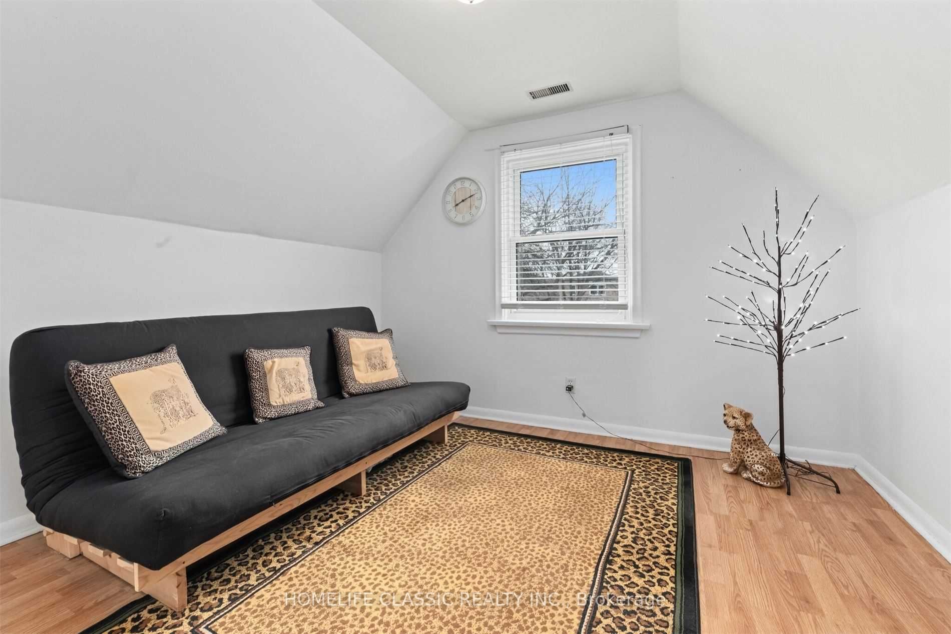 54 South Woodrow Boulevard, Toronto, ON M1N 3L6 photo 4