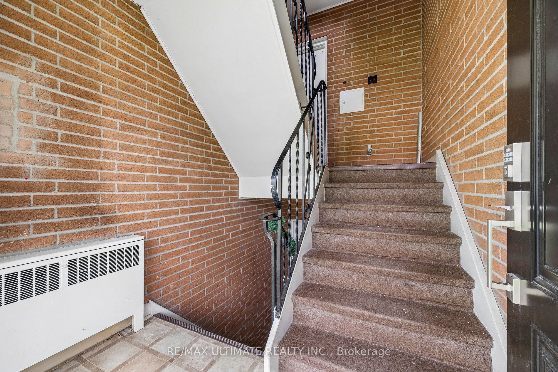 1056 Ravine Road, Oshawa, ON L1H 4C8 photo 5