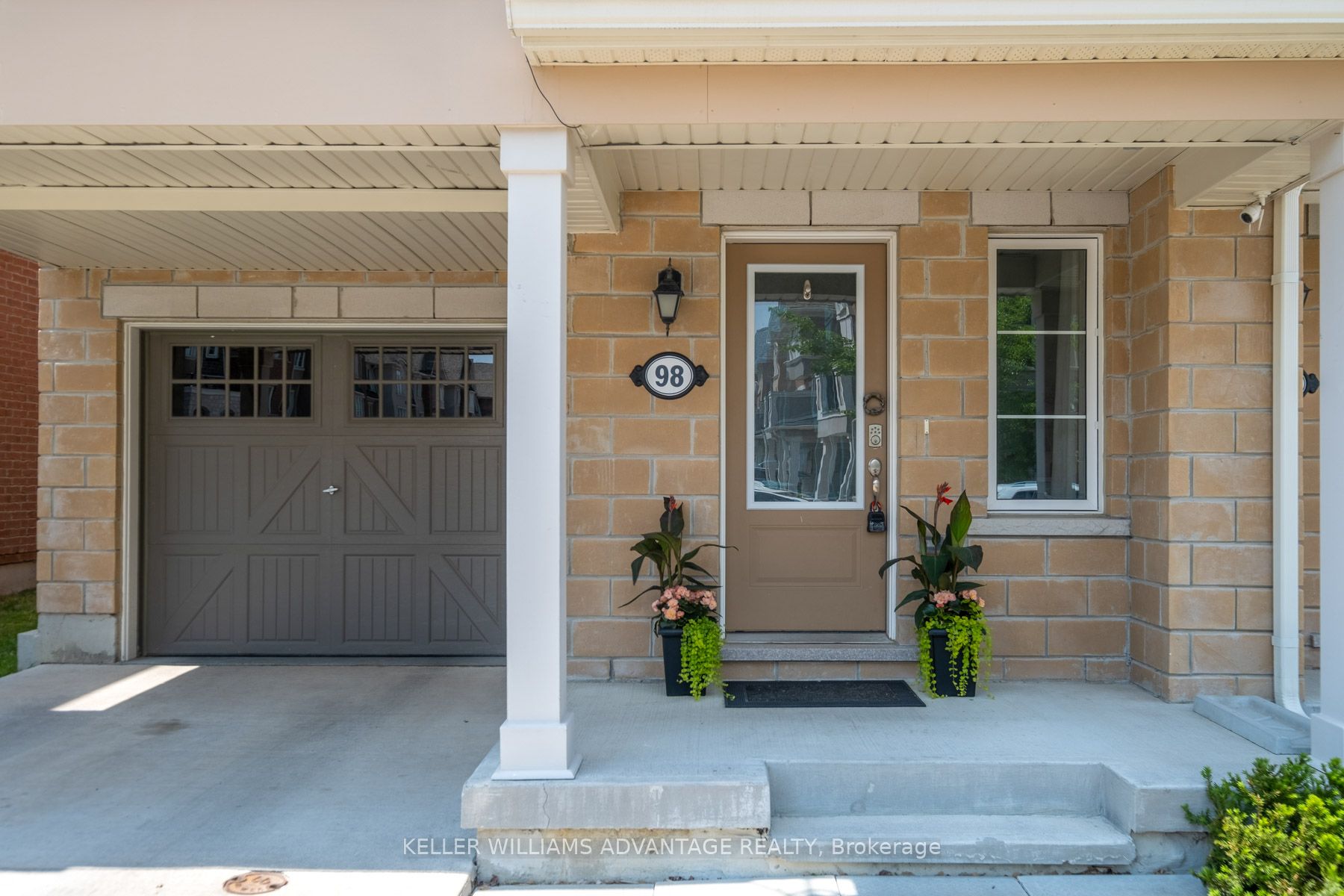 98 Howe Avenue, Toronto, ON M1L 0J4 photo 5