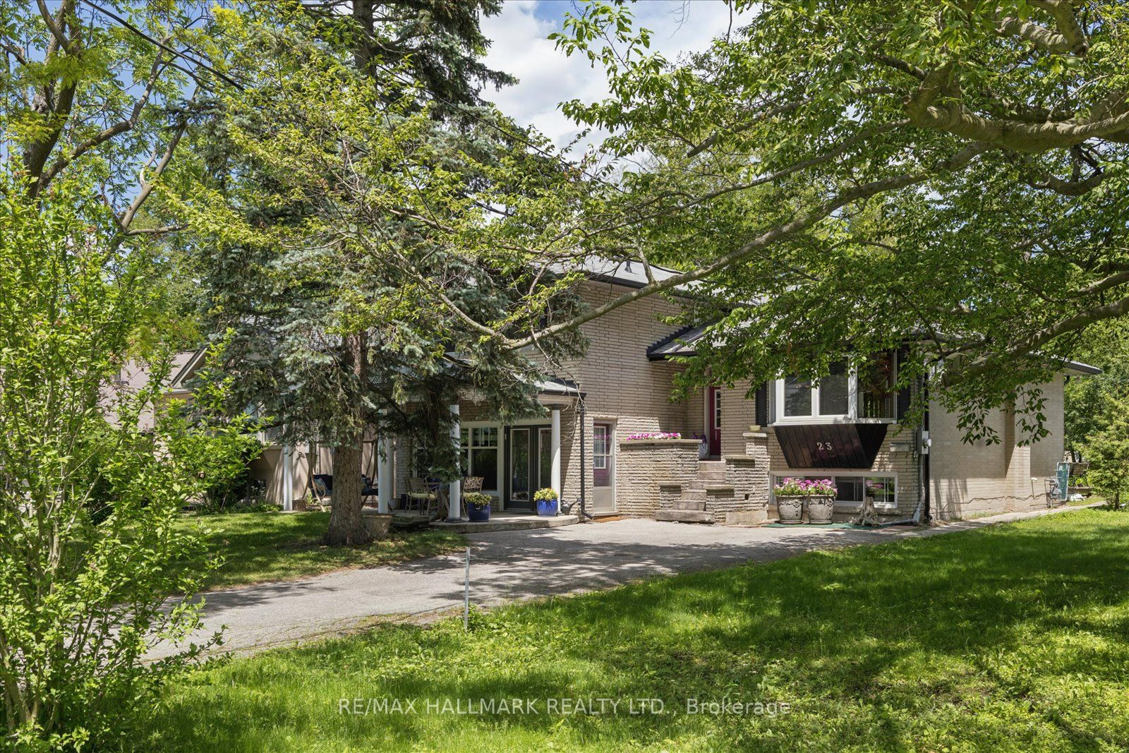 23 Larwood Boulevard, Toronto, ON M1M 2M6 photo 4