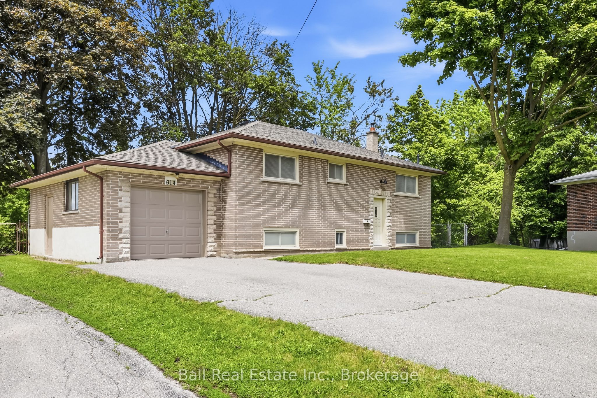 614 Lansdowne Drive, Oshawa, ON L1G 1W4 photo 3