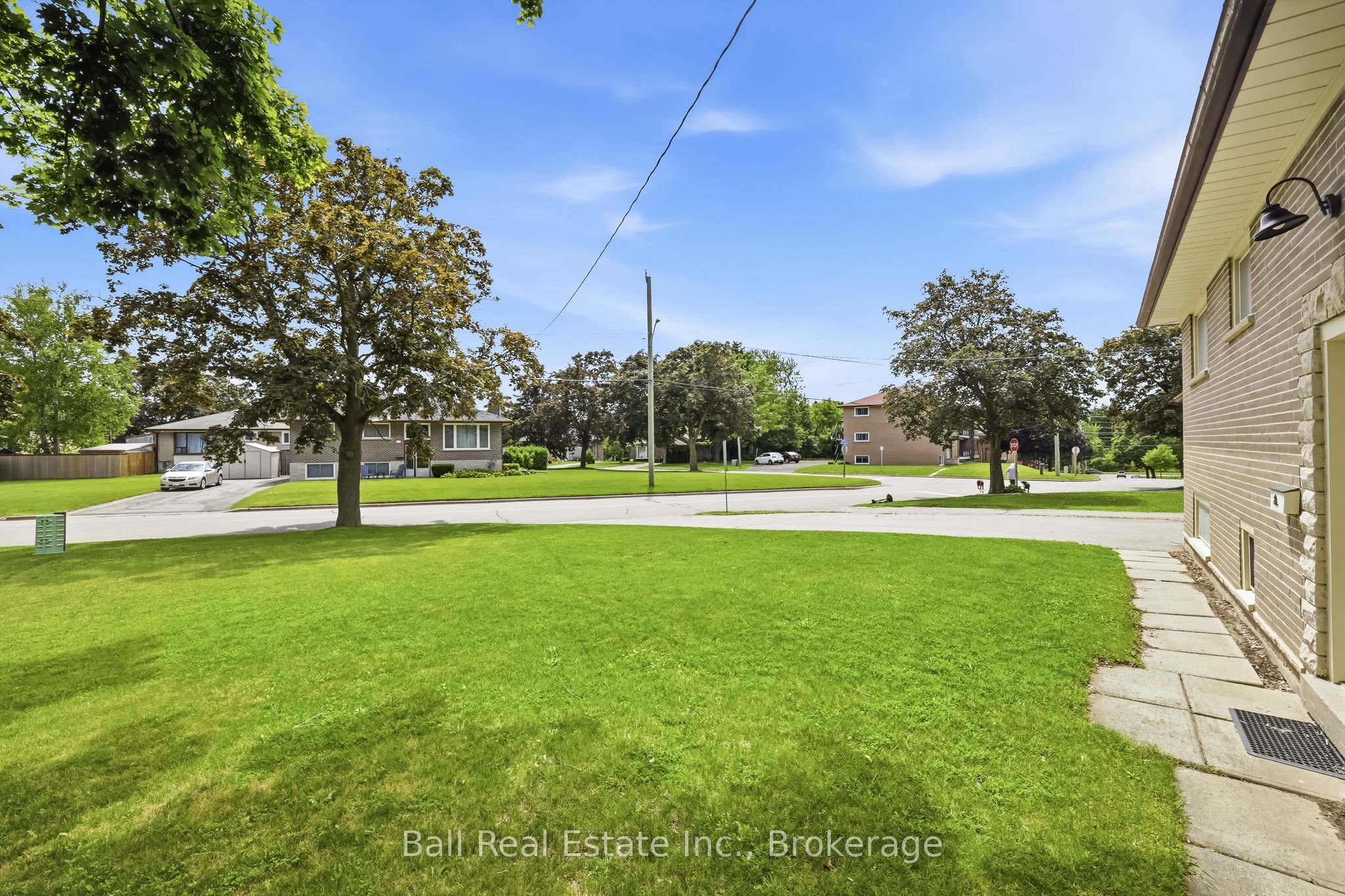614 Lansdowne Drive, Oshawa, ON L1G 1W4 photo 5