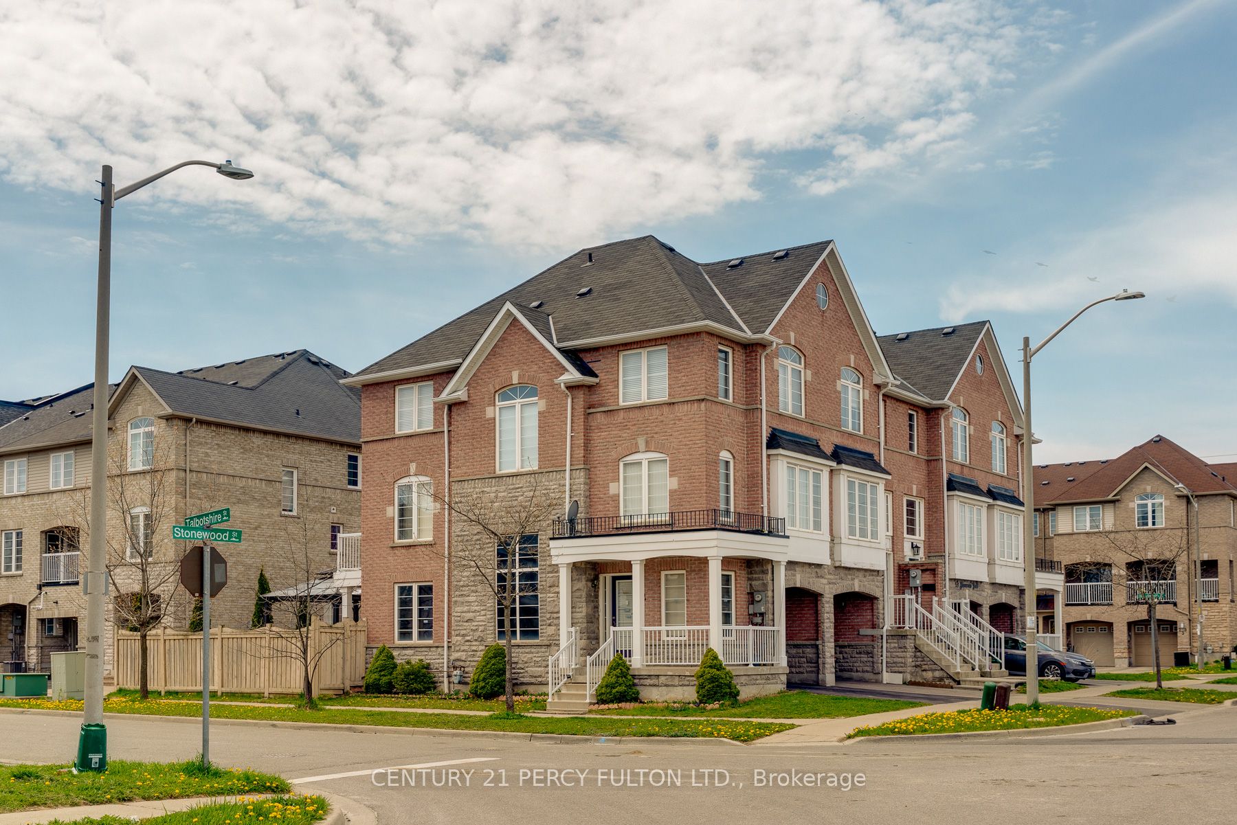 2 Talbotshire Street, Ajax, ON L1S 0A6 photo 3