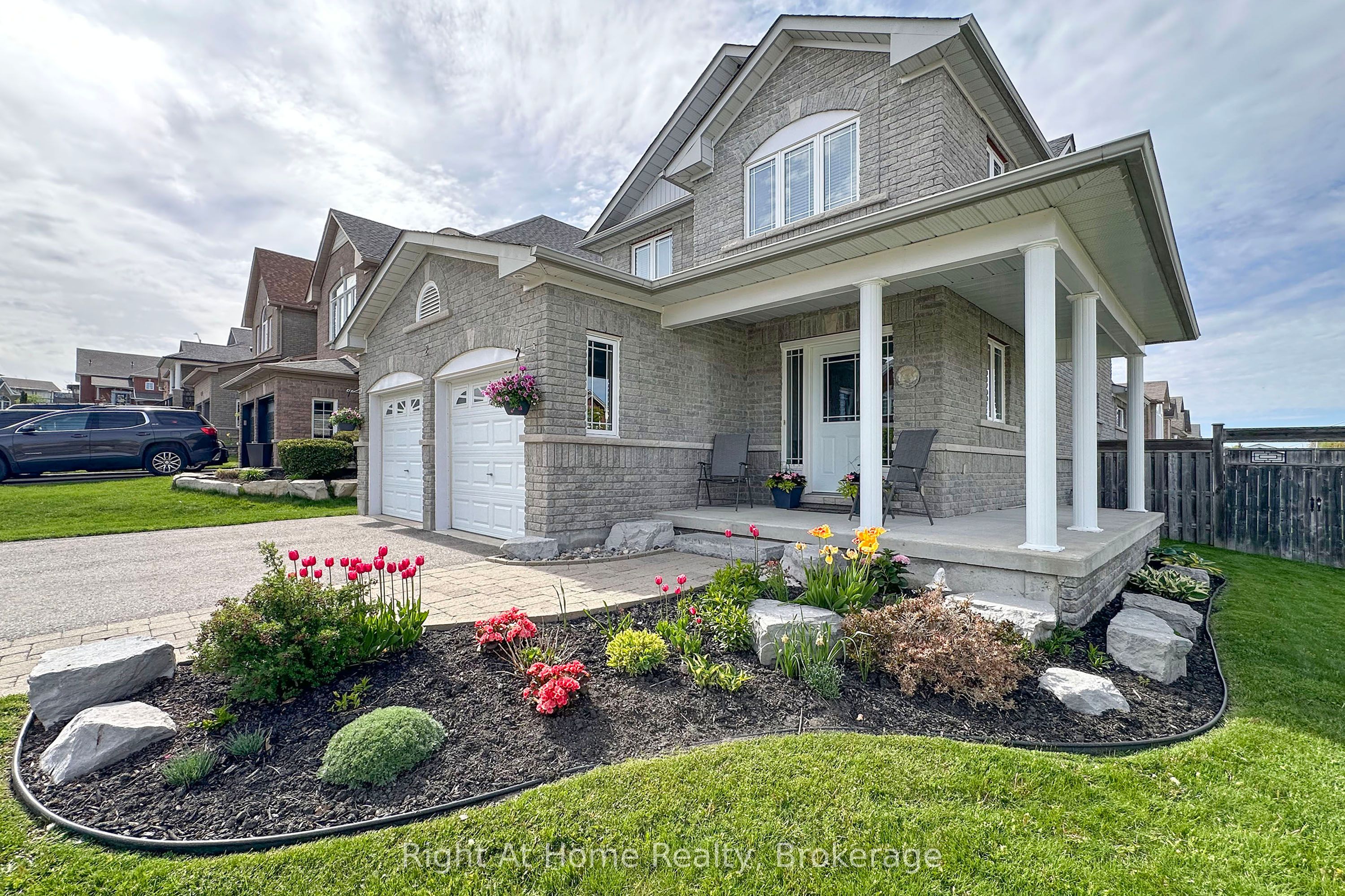 2 Cousins Street, Clarington, ON L1E 3K4 photo 4