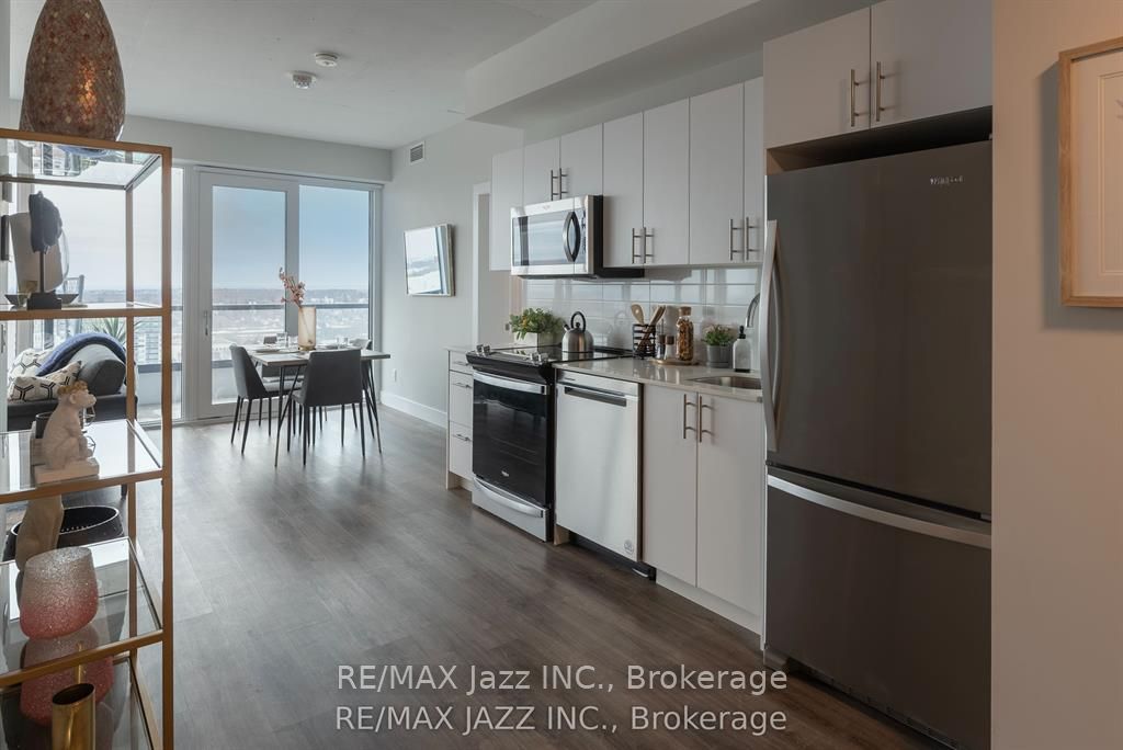 80 Bond Street E 1202, Oshawa, ON L1G 0E6 photo 5