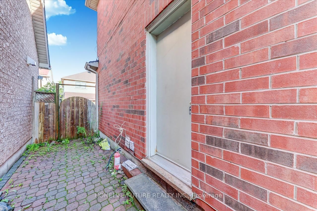 11 Bobolink Avenue Bsmt, Toronto, ON M1X 1Y6 photo 3