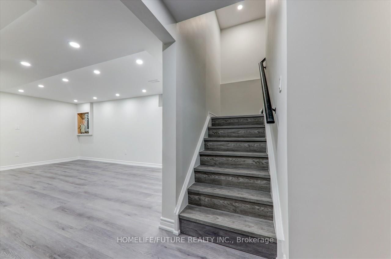 11 Bobolink Avenue Bsmt, Toronto, ON M1X 1Y6 photo 4