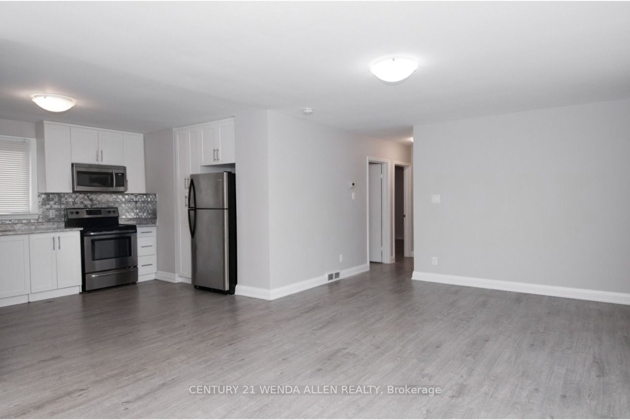 607 Mary Street W, Whitby, ON L1N 2S1 photo 3