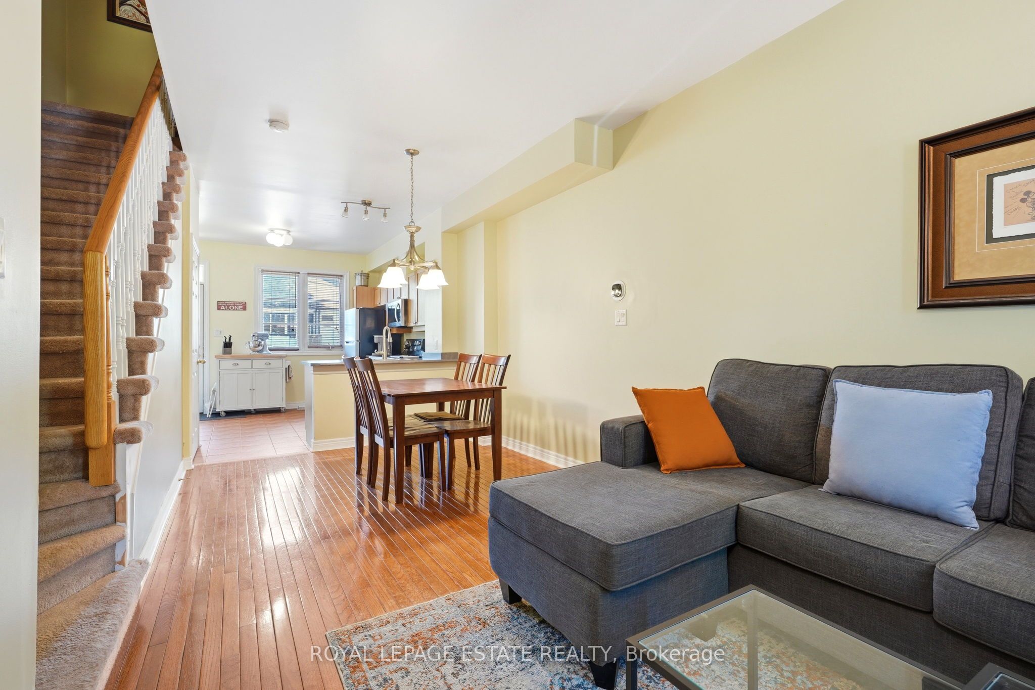 99 Goodwood Park Court 4, Toronto, ON M4C 5S9 photo 5