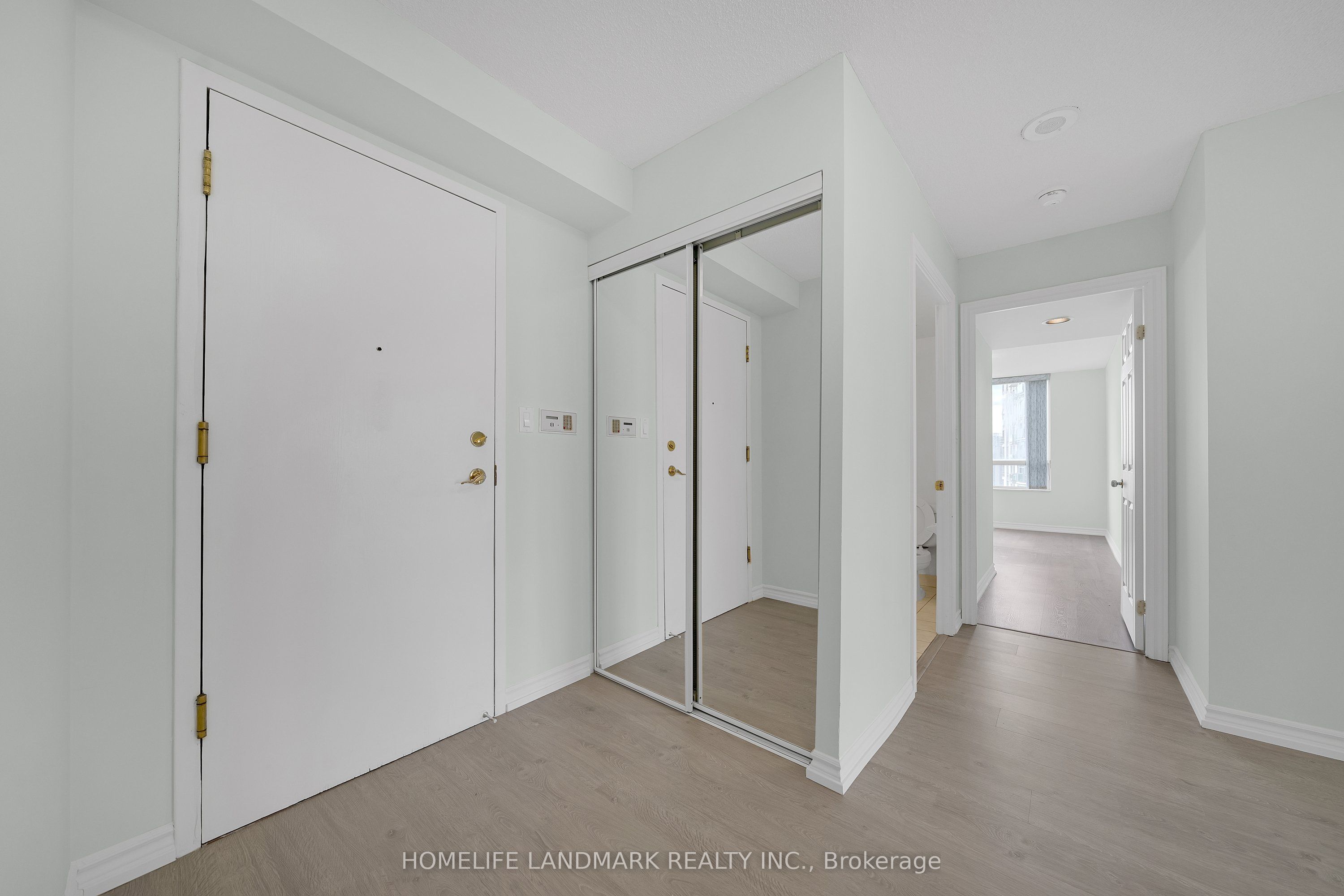 228 Bonis Avenue 2305, Toronto, ON M1T 3W4 photo 3