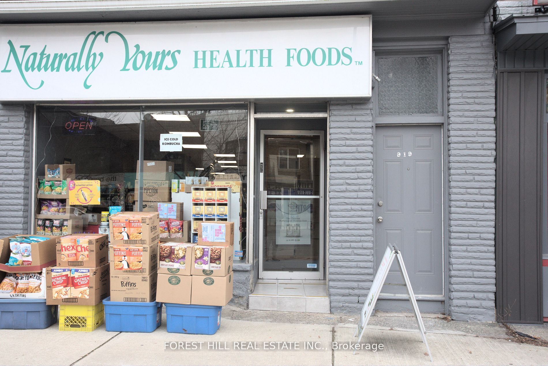 919 Kingston Road, Toronto, ON M4E 1S6 photo 2