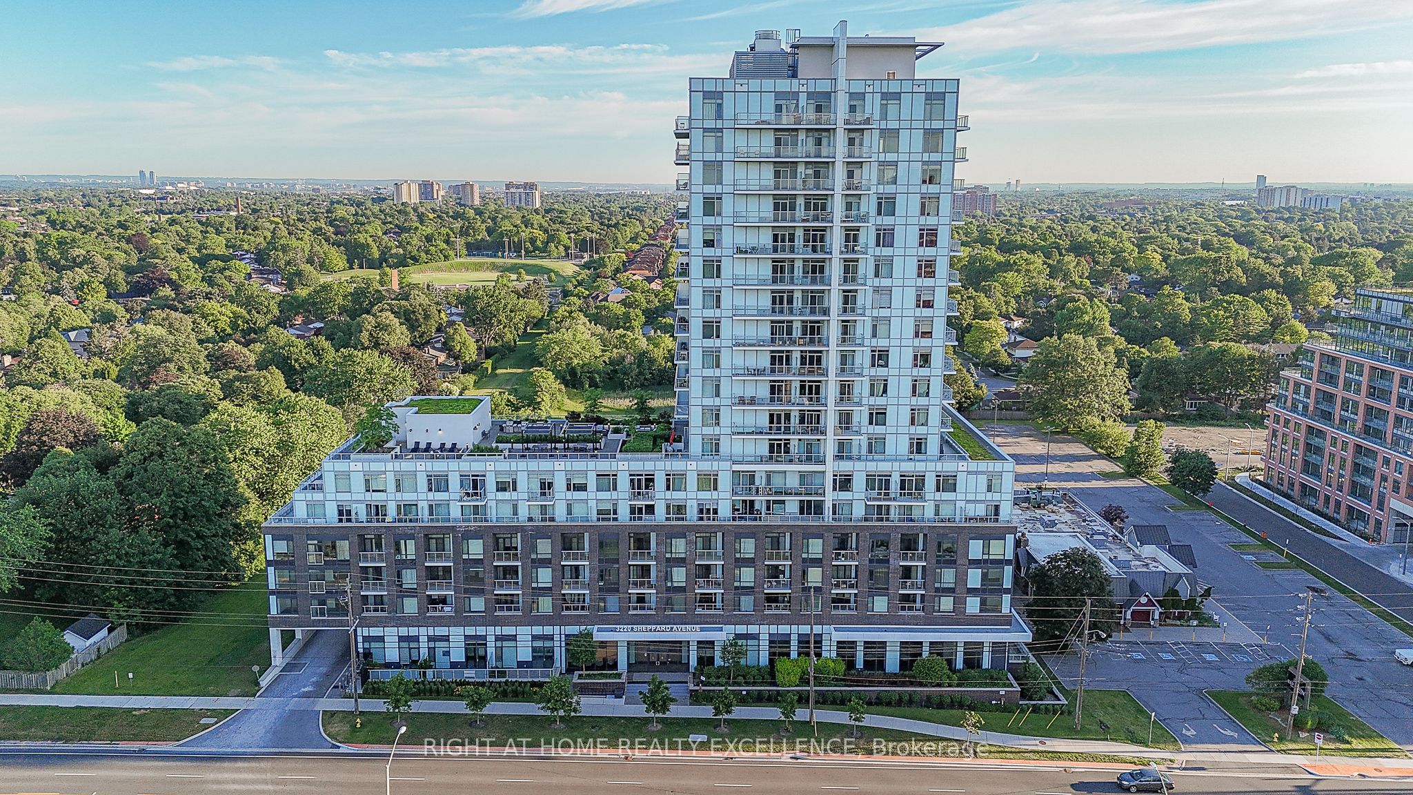 3220 Sheppard Avenue 1707, Toronto, ON M1T 0B7