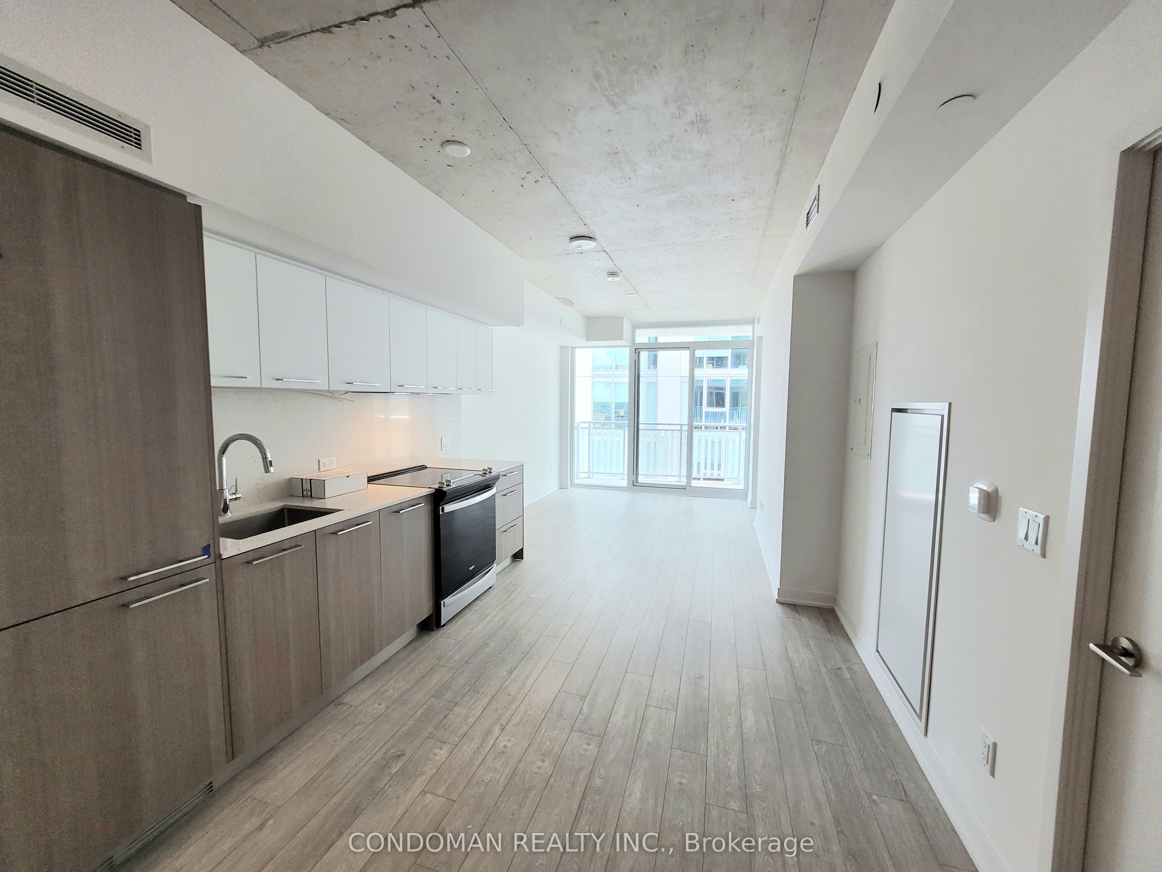 45 Baseball Place 911, Toronto, ON M4M 0H1 photo 2