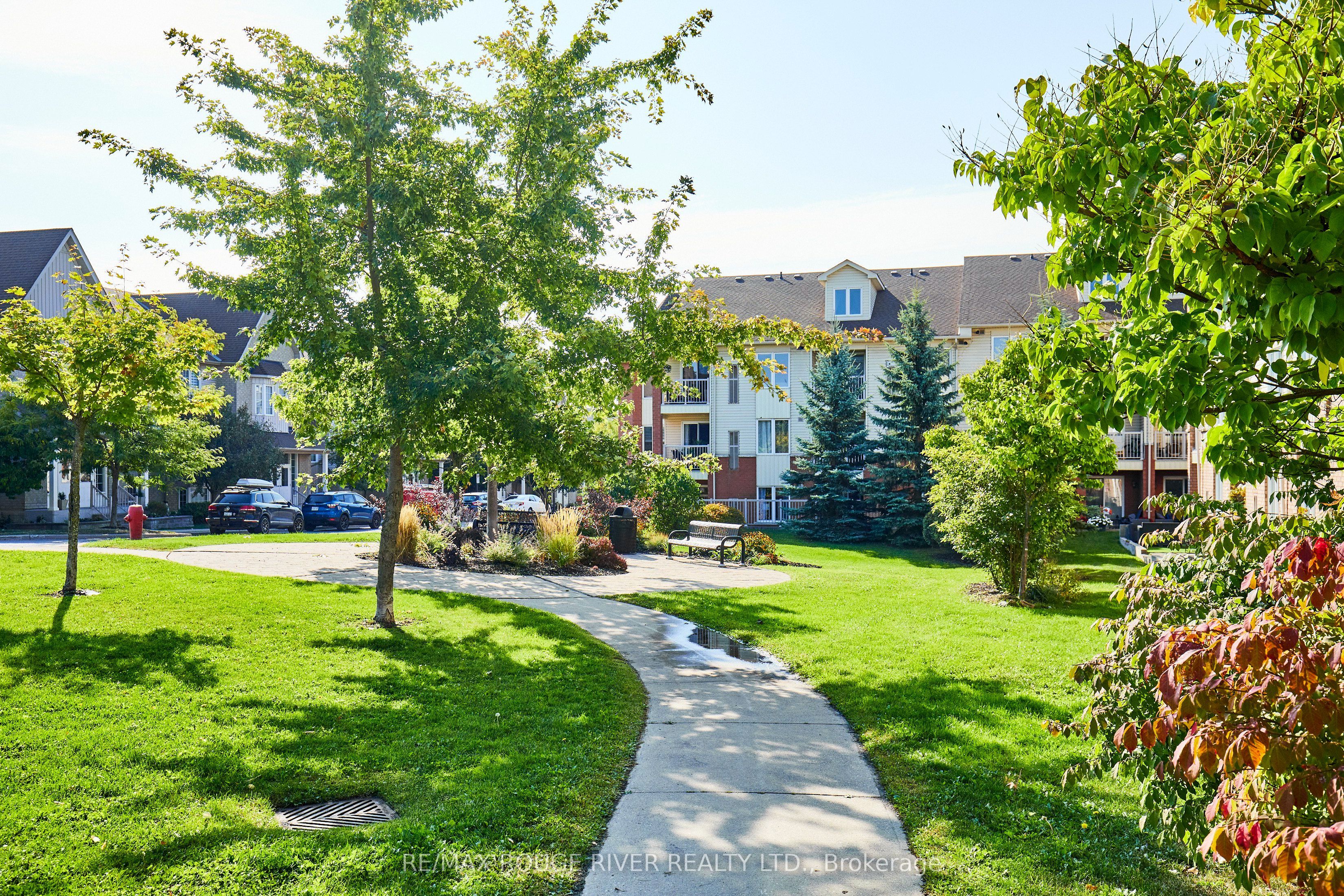 92 Petra Way 3, Whitby, ON L1R 0A3 photo 4