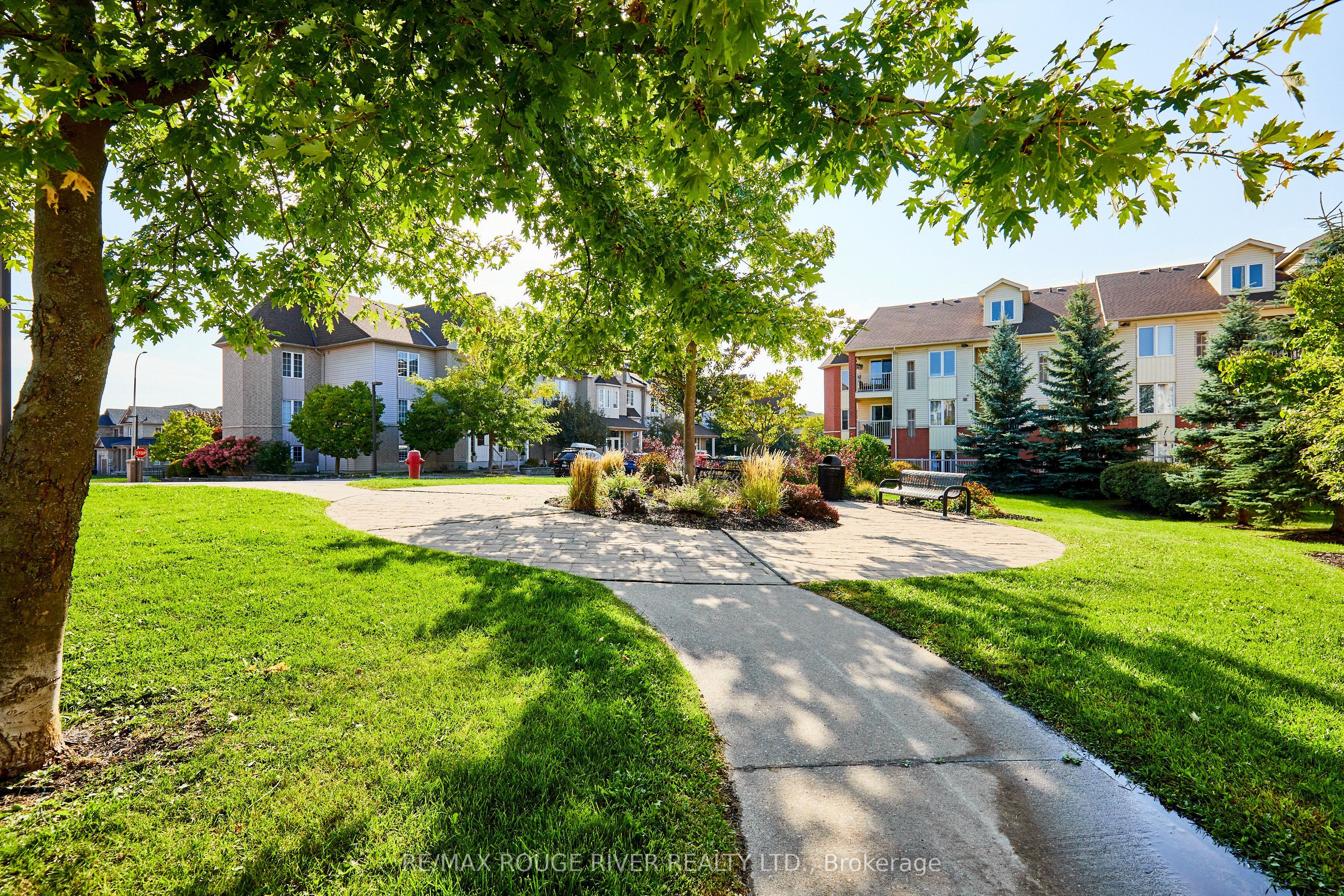92 Petra Way 3, Whitby, ON L1R 0A3 photo 5