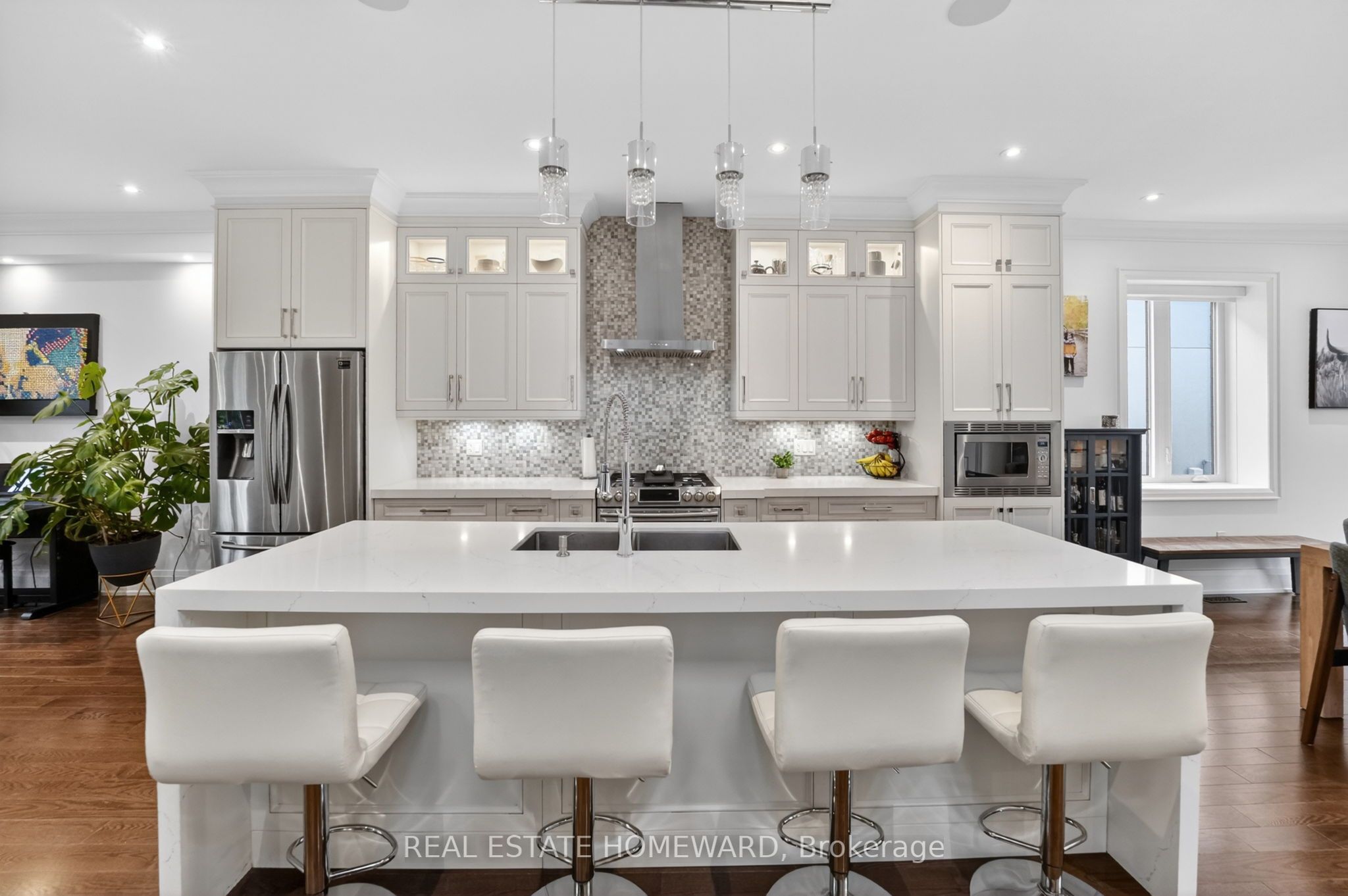 72 Cedarcrest Boulevard, Toronto, ON M4B 2P3 photo 4
