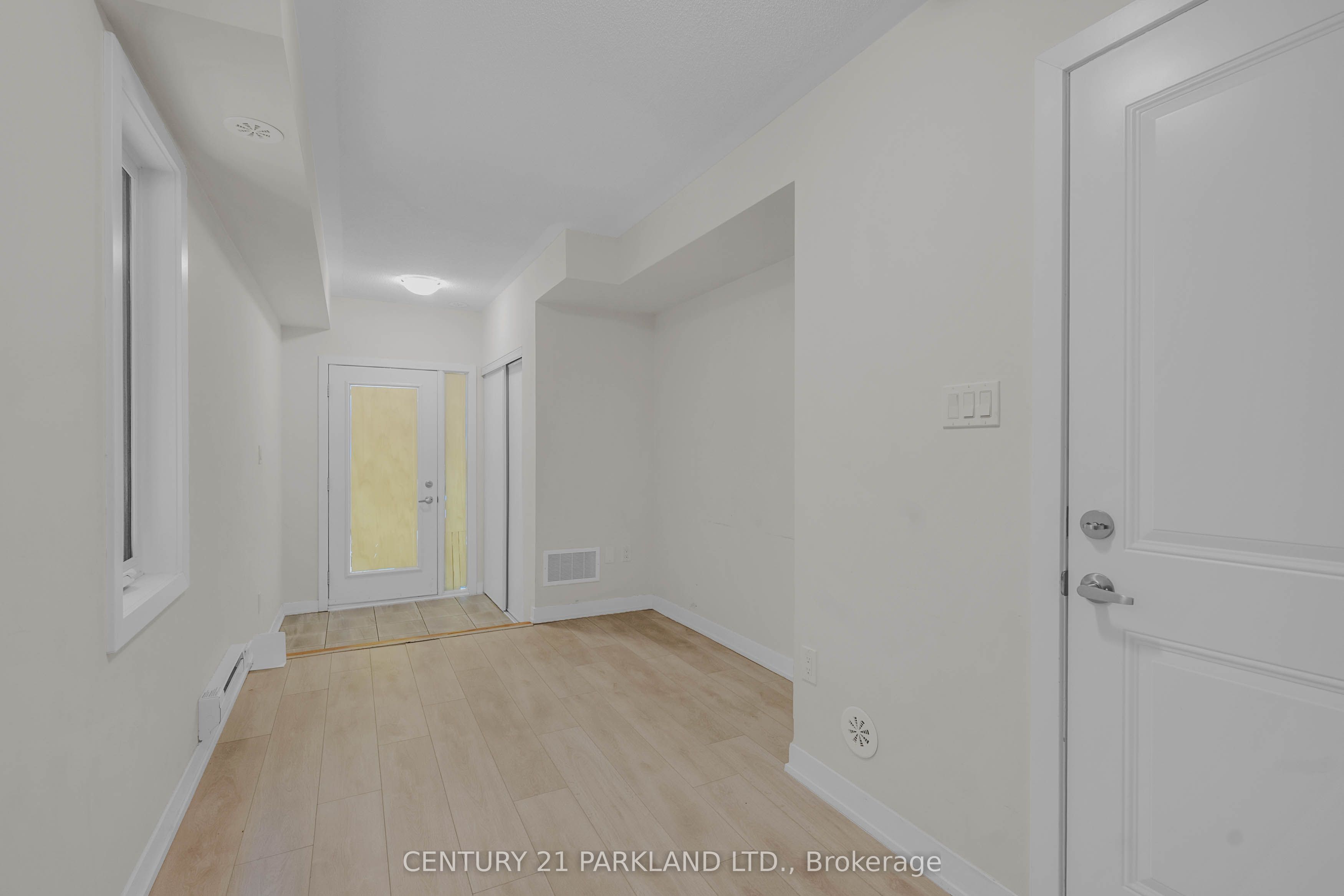 1865 Pickering Parkway 1402, Pickering, ON L1V 0H2 photo 5