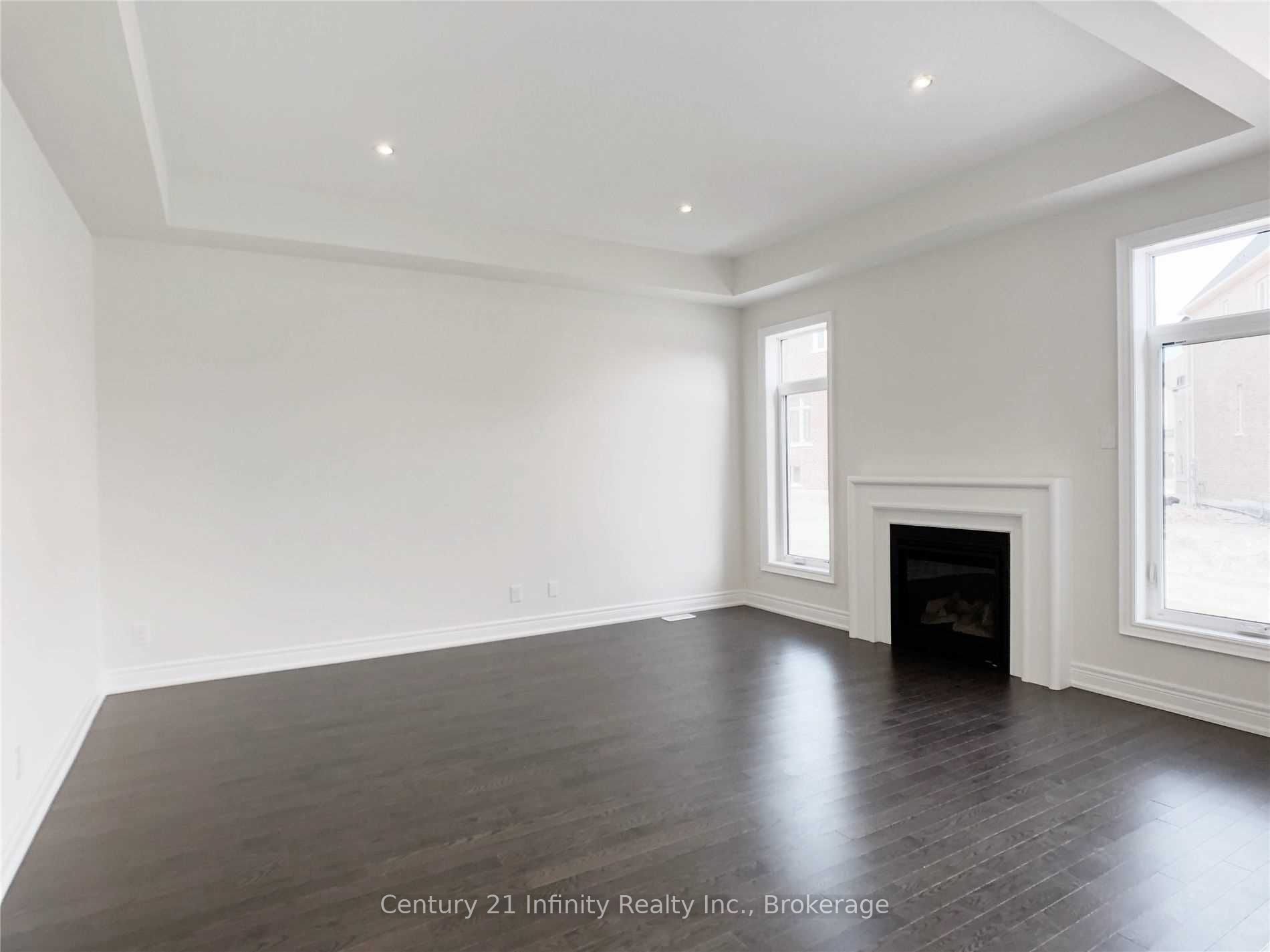 9 St Ives Crescent, Whitby, ON L1P 0C5 photo 5