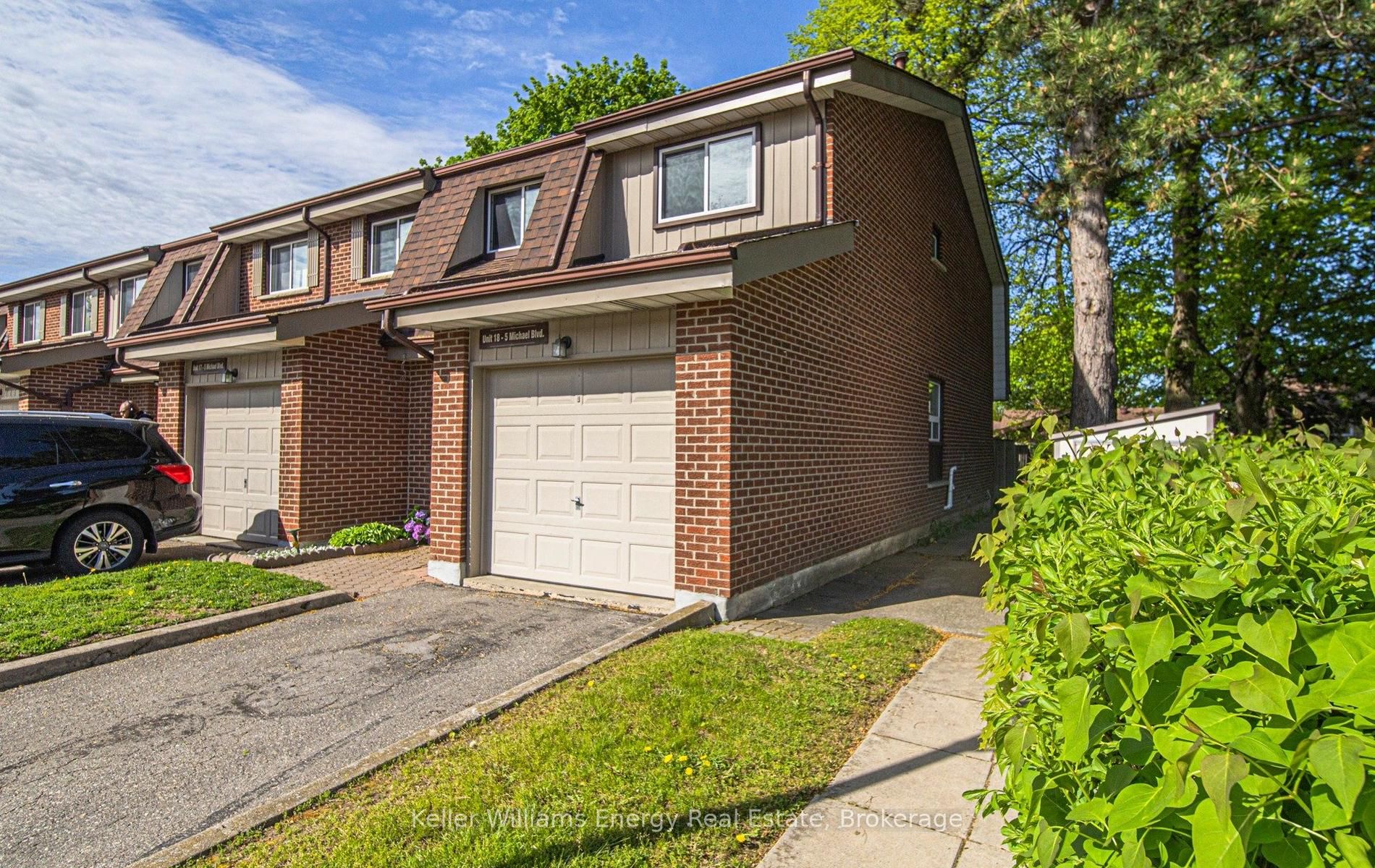 5 Michael Boulevard 18, Whitby, ON L1N 5P4 photo 3