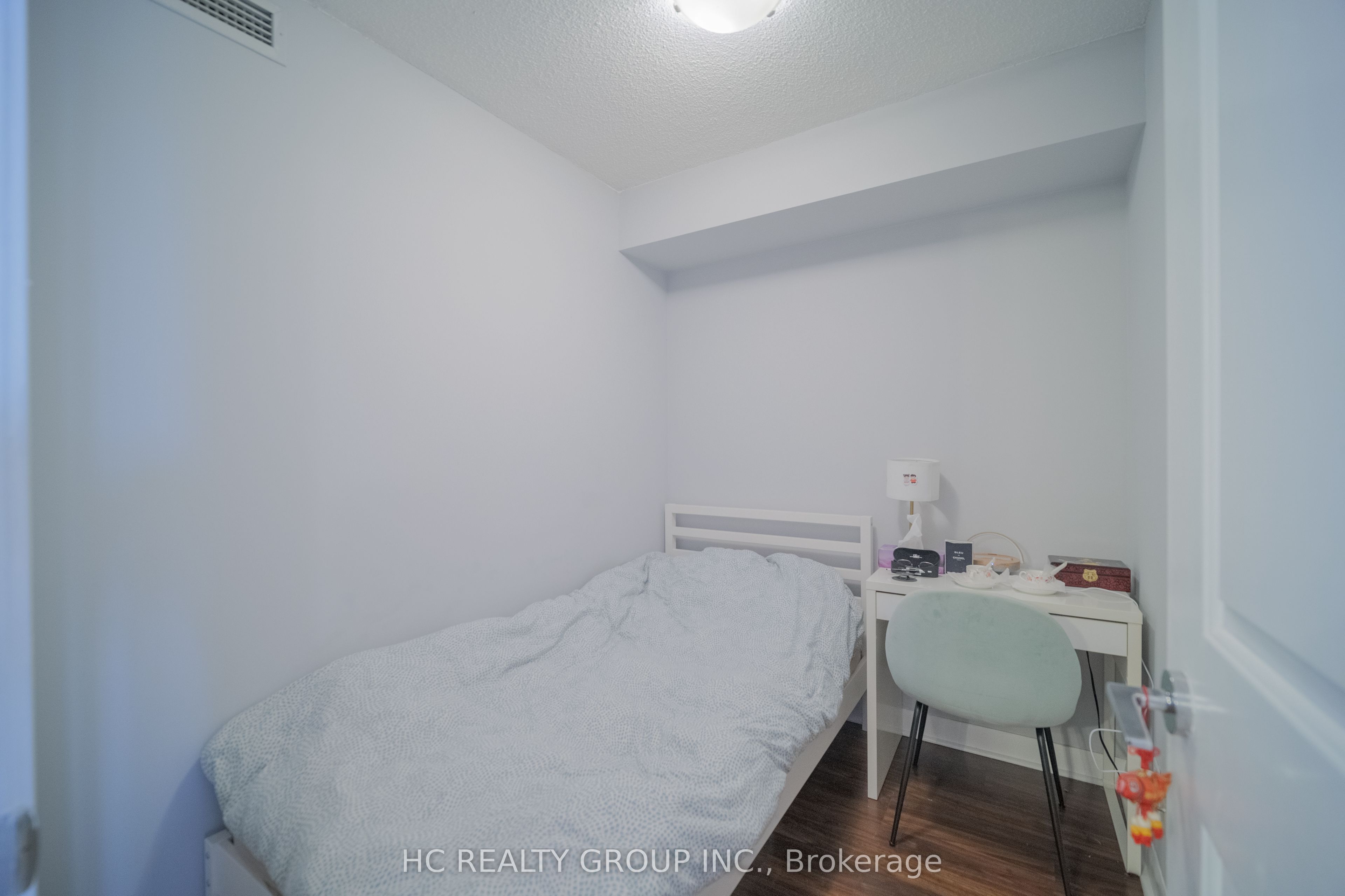 190 Borough Drive 1607, Toronto, ON M1P 0B6 photo 4