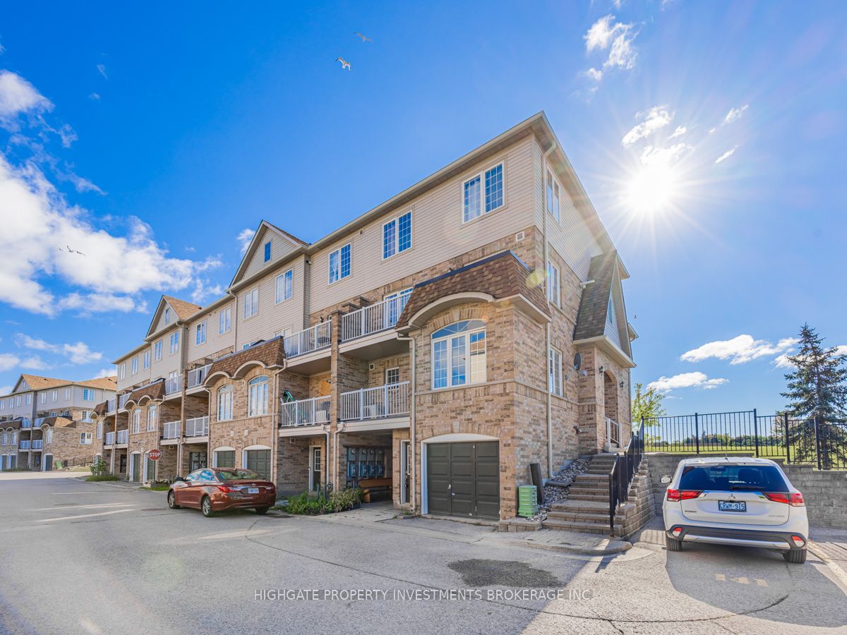 200 McLevin Avenue 3, Toronto, ON M1B 6C6