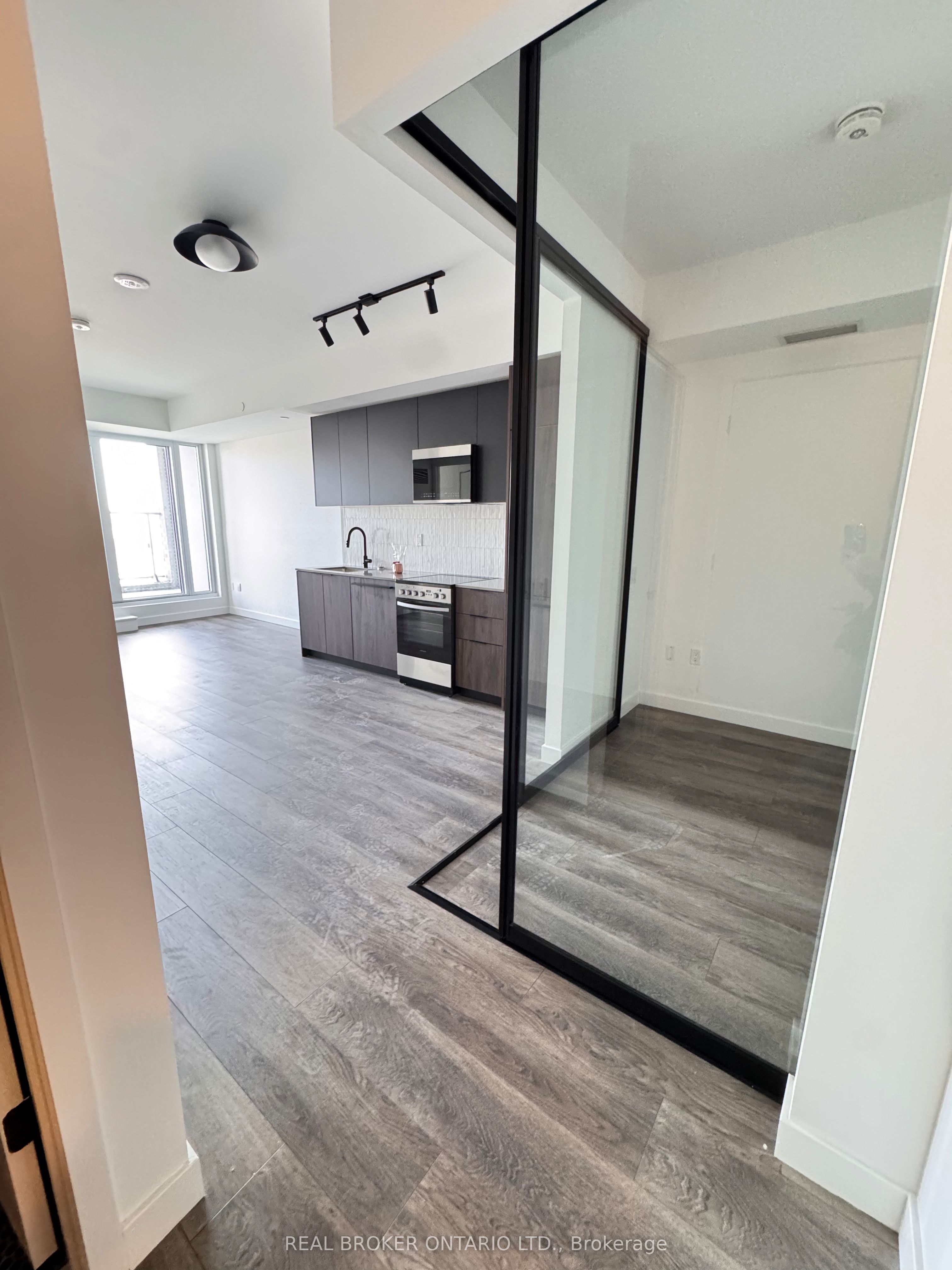 1635 MILITARY Trail 220, Toronto, ON M1C 1B2 photo 3