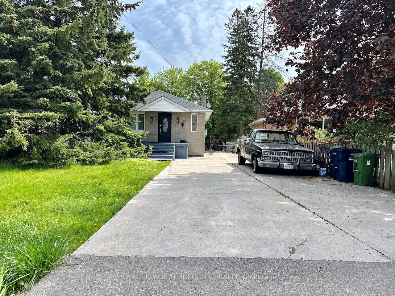 113 Scarboro Avenue Basement, Toronto, ON M1C 1M5