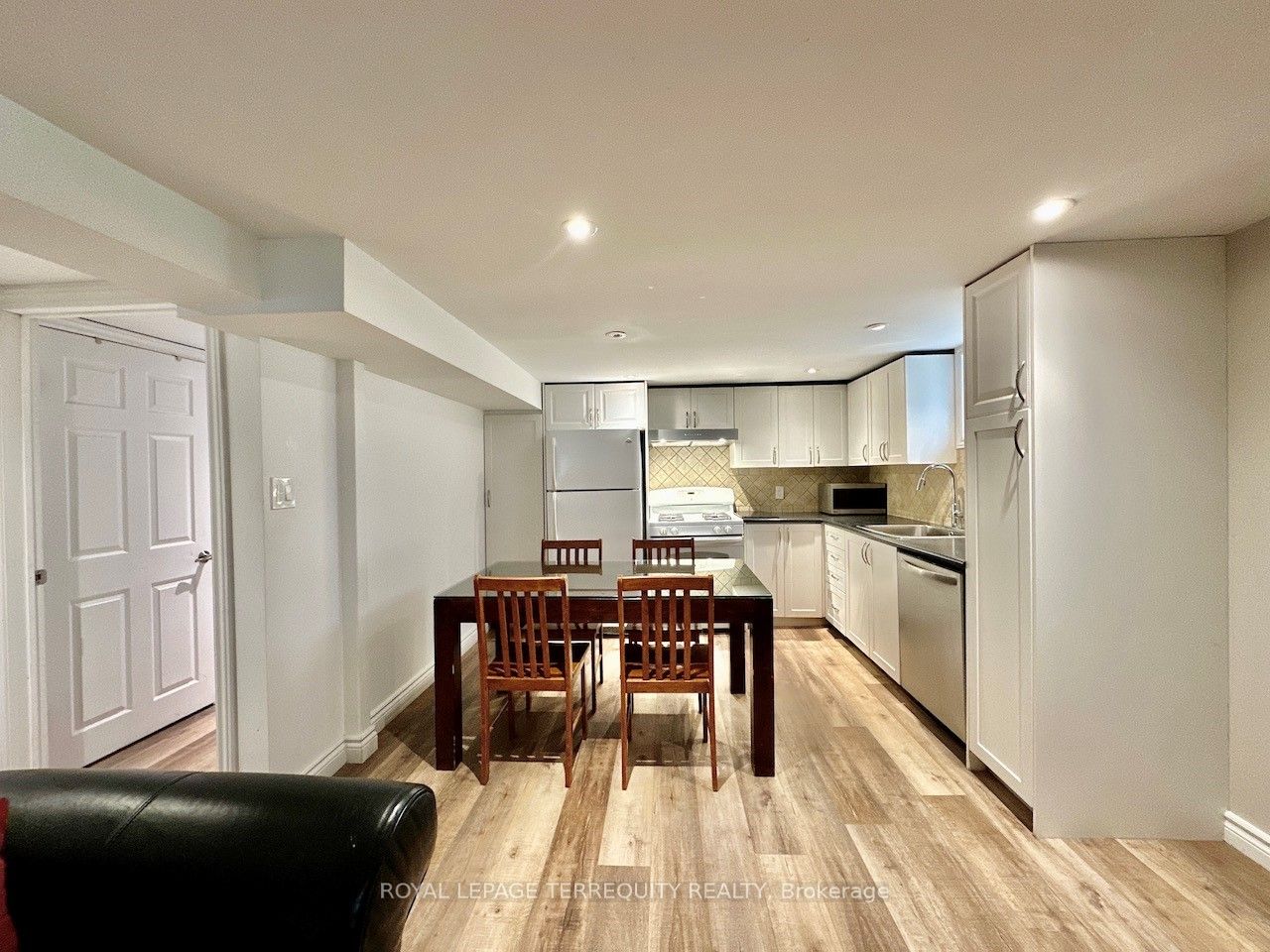 113 Scarboro Avenue Basement, Toronto, ON M1C 1M5 photo 5