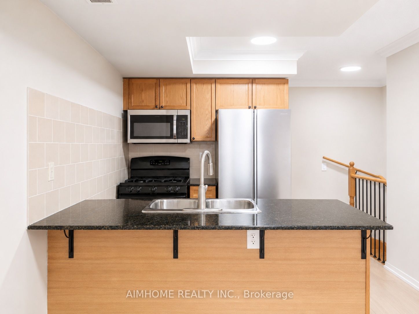 29 Frances Loring Lane 6, Toronto, ON M4M 3G2 photo 5