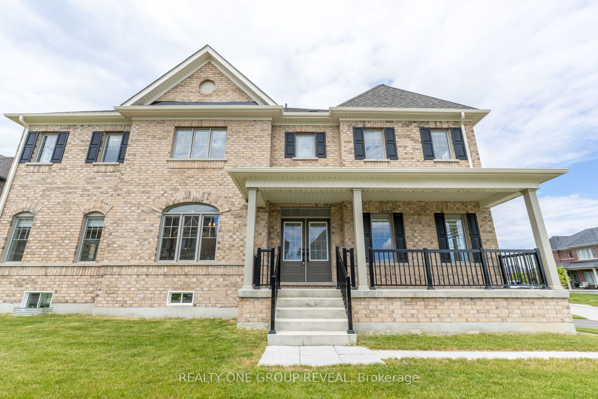 1 North Garden Boulevard, Scugog, ON L9L 0C9 photo 2