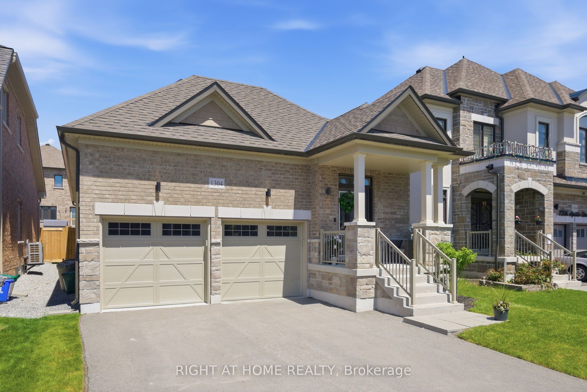 1304 Apollo Street, Oshawa, ON L1K 3E6 photo 3