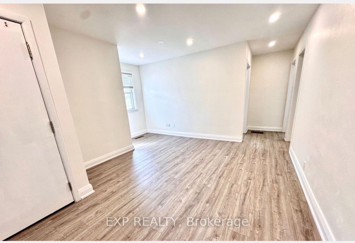 119 Earlton Road Main, Toronto, ON M1T 2R8 photo 3