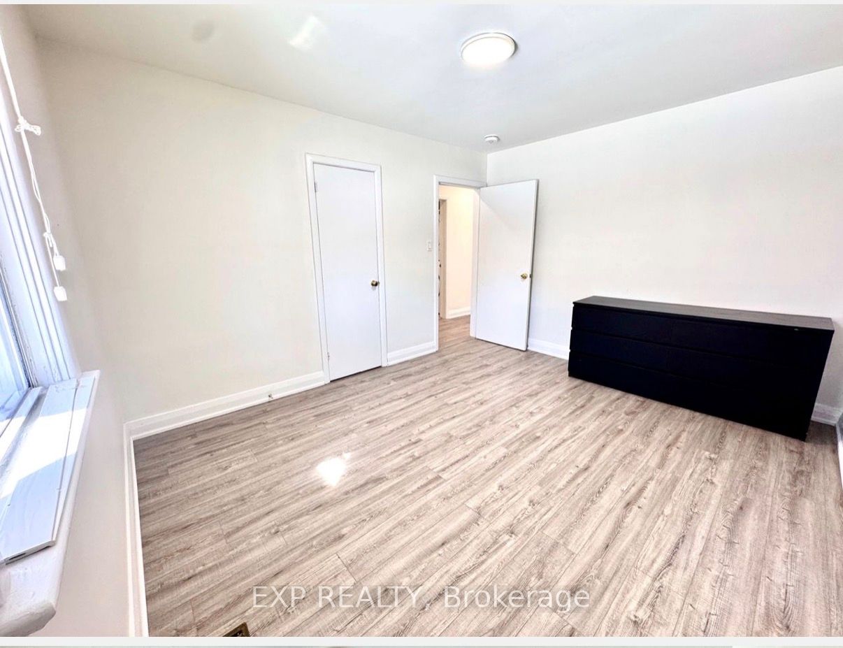 119 Earlton Road Main, Toronto, ON M1T 2R8 photo 4